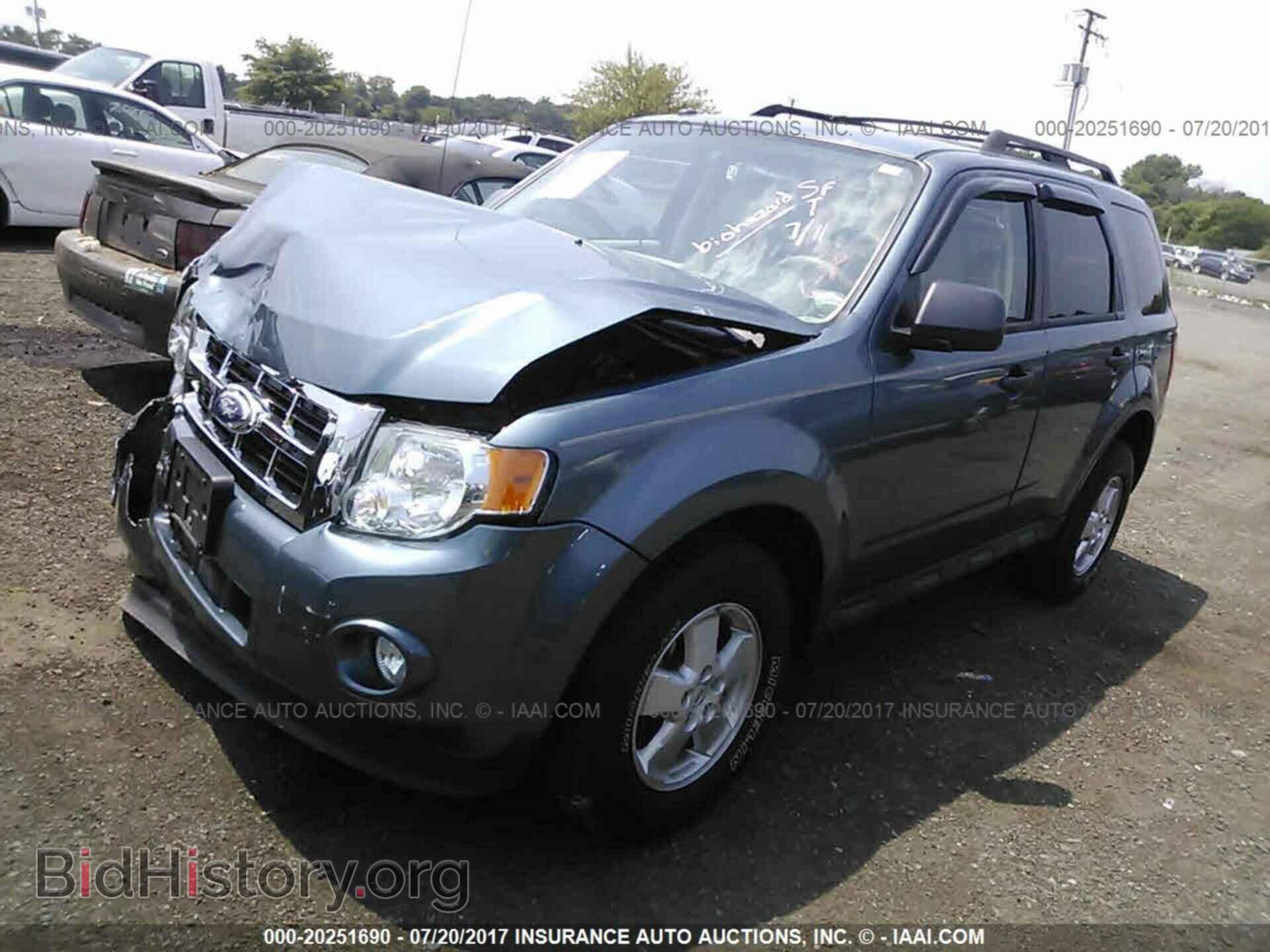 2012 Ford Escape - VIN: 1FMCU9DG6CKA66876 - Photo 2