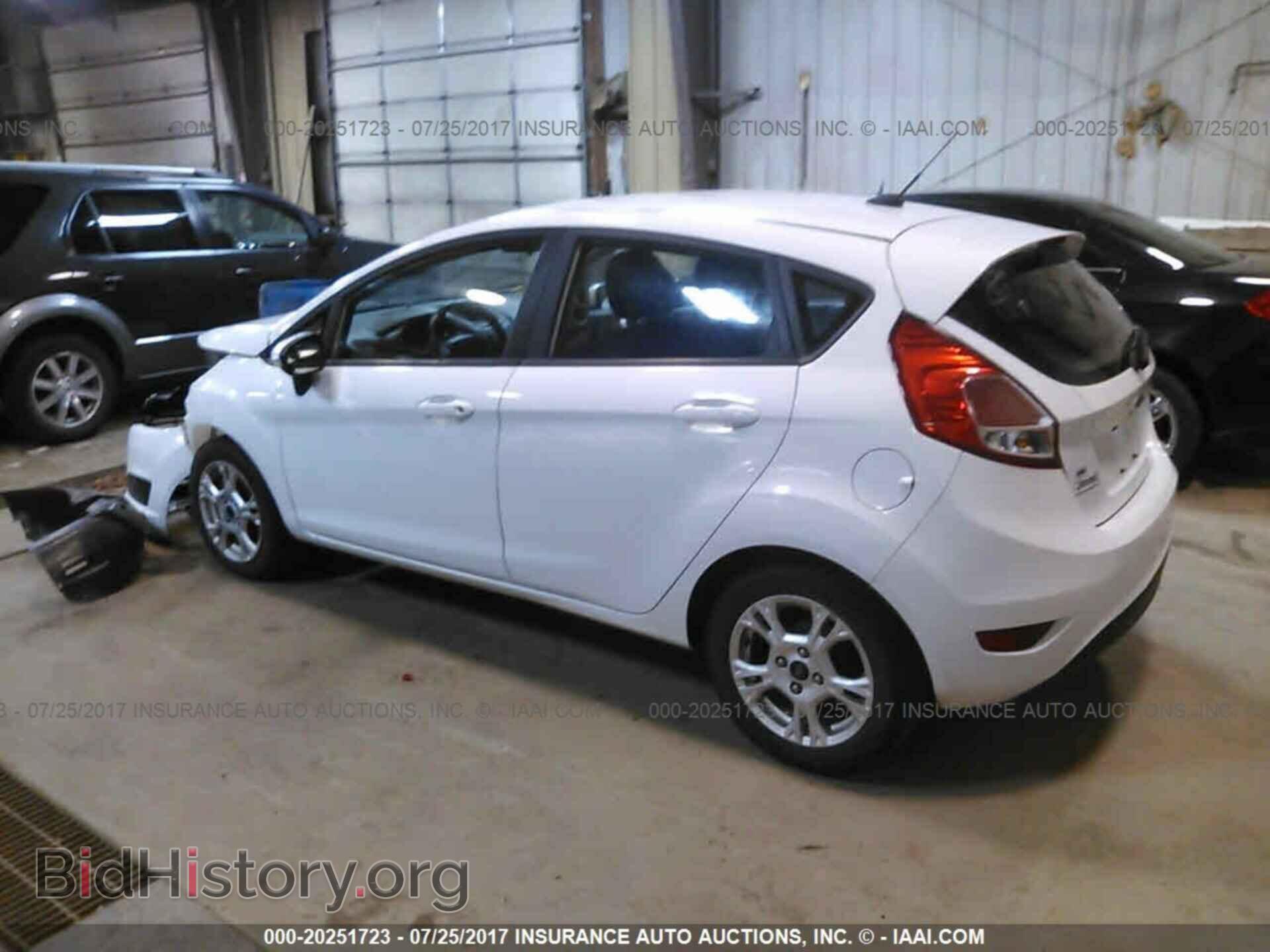 2014 Ford Fiesta - VIN: 3FADP4EJ4EM160558 - Photo 3
