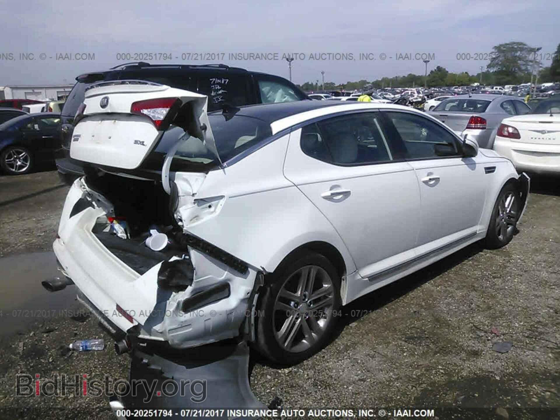 2013 Kia Optima - VIN: 5XXGR4A65DG093388 - Photo 4