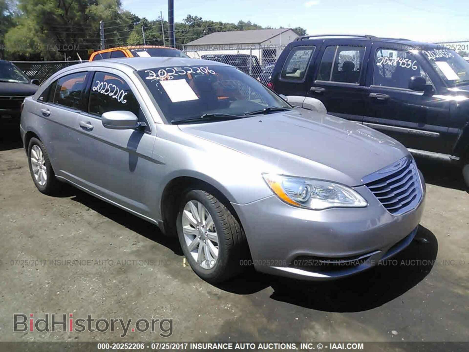 Фотография 1C3CCBBBXDN598738 - Chrysler 200 2013