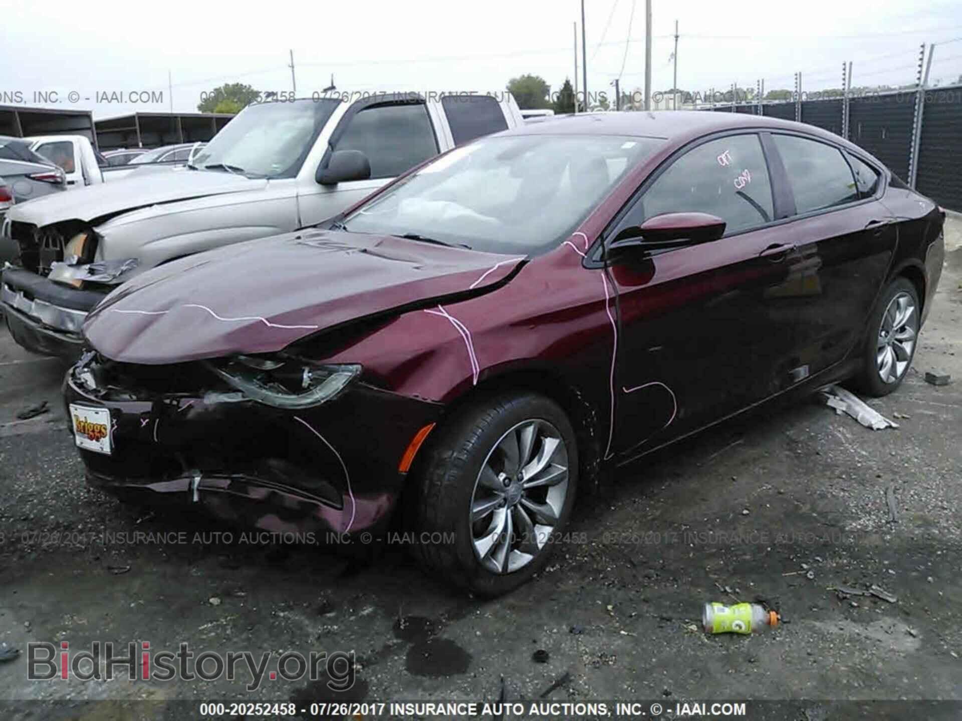 2015 Chrysler 200 - VIN: 1C3CCCBB9FN724435 - Photo 2