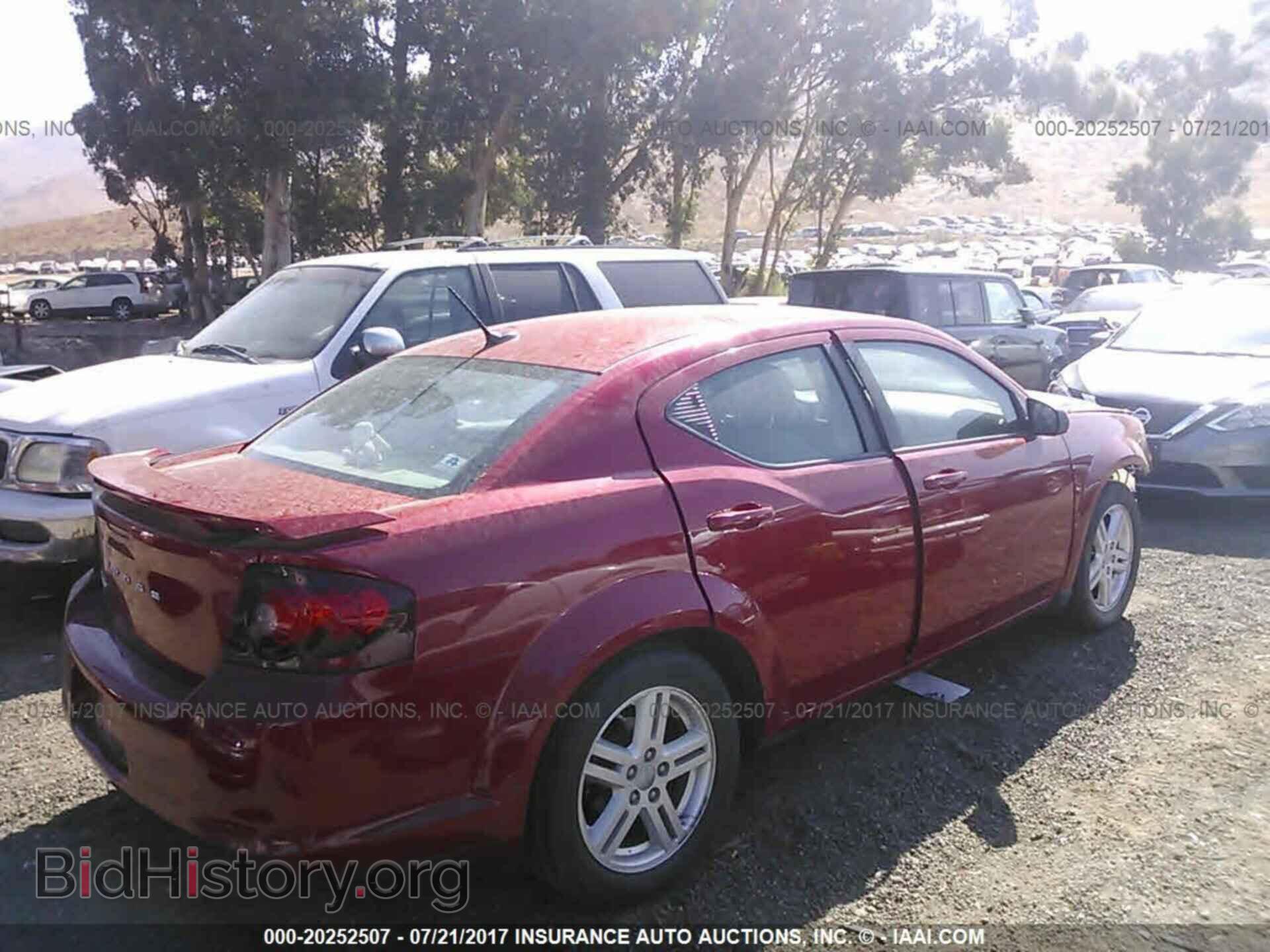 2013 Dodge Avenger - VIN: 1C3CDZAG4DN664185 - Фото 4
