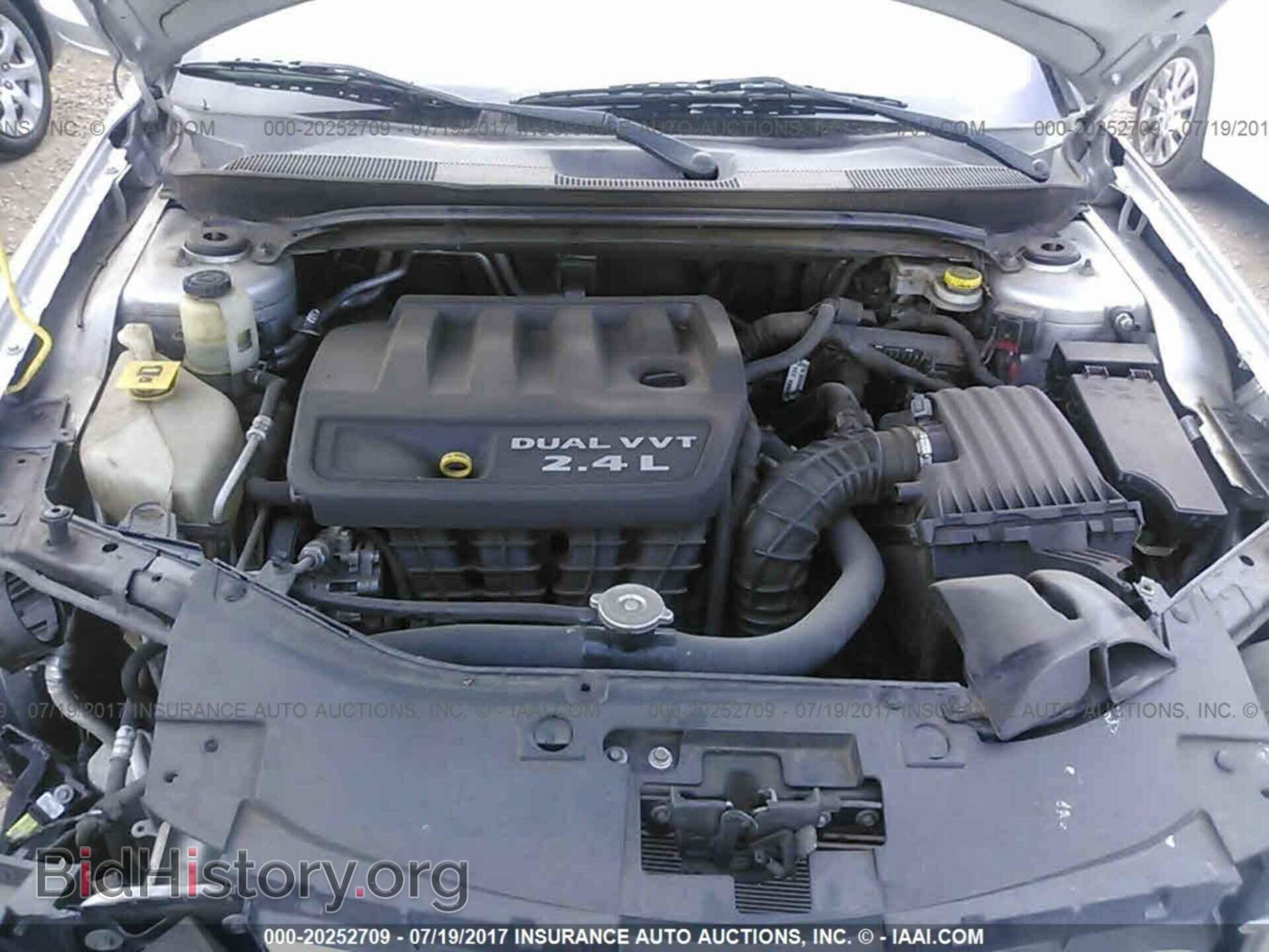 2012 Chrysler 200 - VIN: 1C3CCBBB2CN262810 - Photo 10