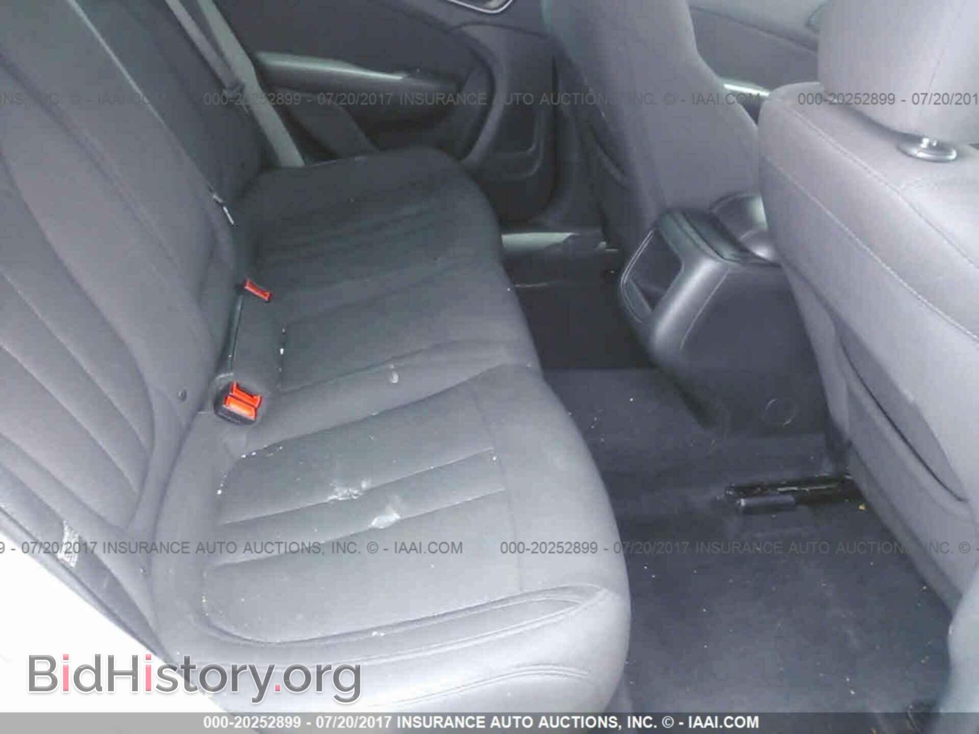 2016 Chrysler 200 - VIN: 1C3CCCAB6GN148211 - Photo 8