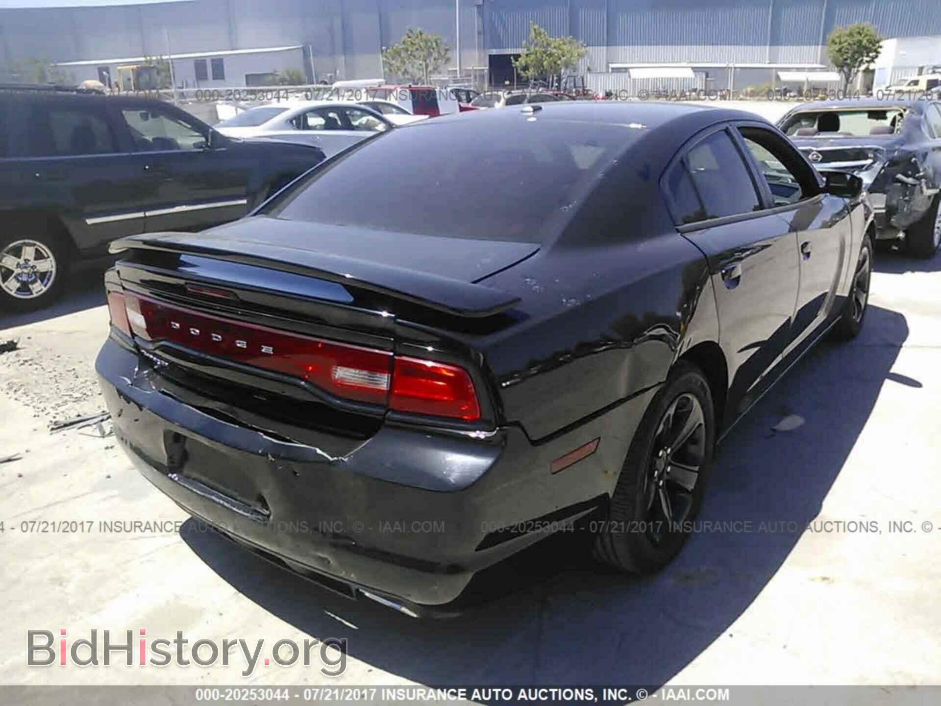 2013 Dodge Charger - VIN: 2C3CDXBG6DH503073 - Photo 4