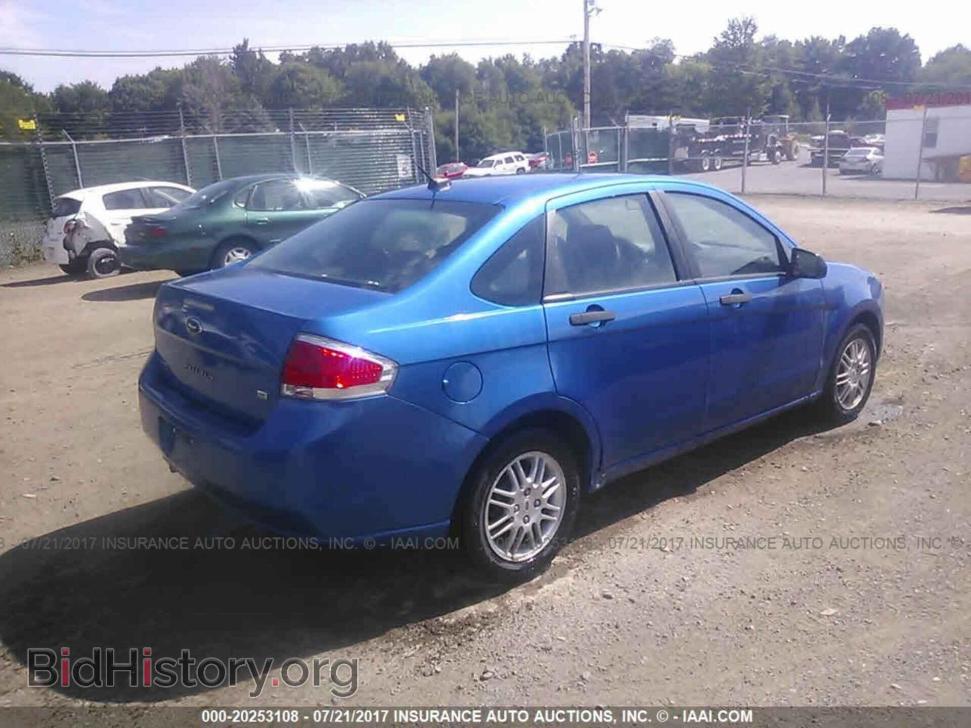 2011 Ford Focus - VIN: 1FAHP3FN7BW110701 - Фото 4
