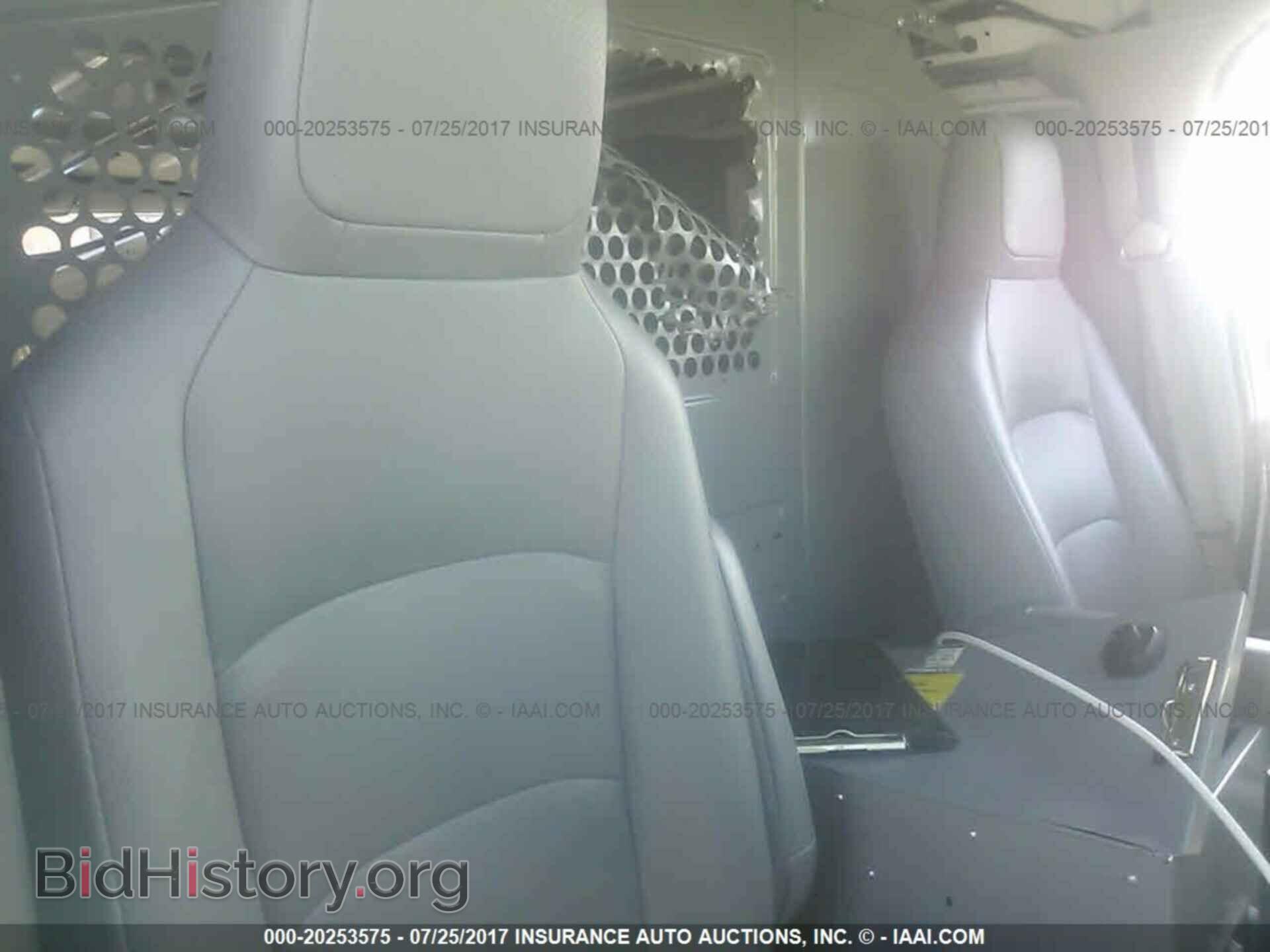 2014 Ford Econoline - VIN: 1FTNE1EW1EDA36418 - Photo 8