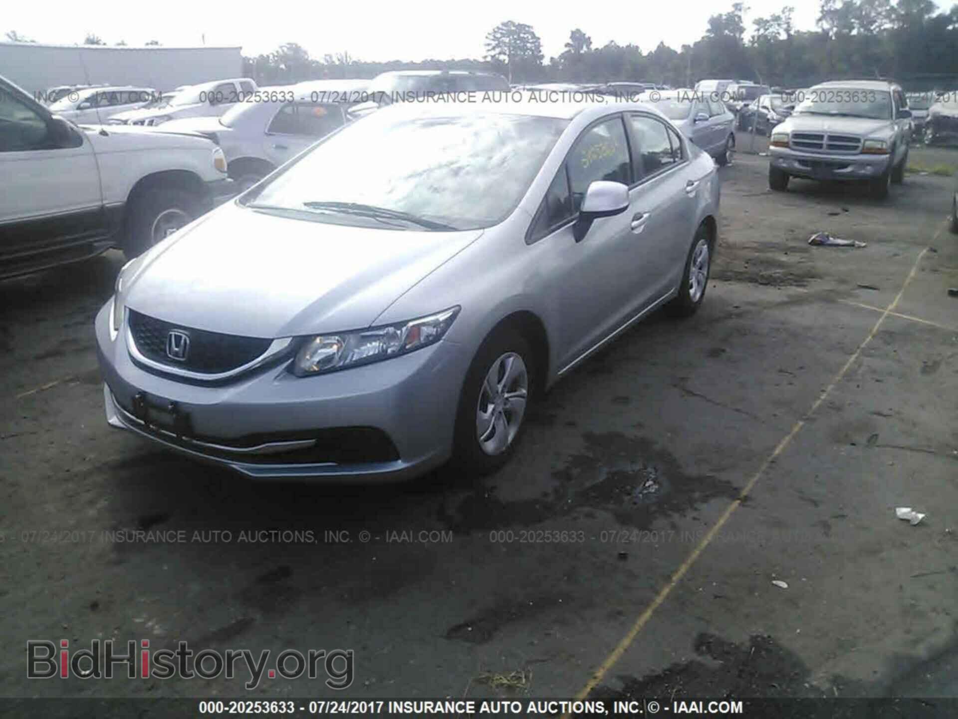 2013 Honda Civic - VIN: 2HGFB2F54DH597286 - Фото 2