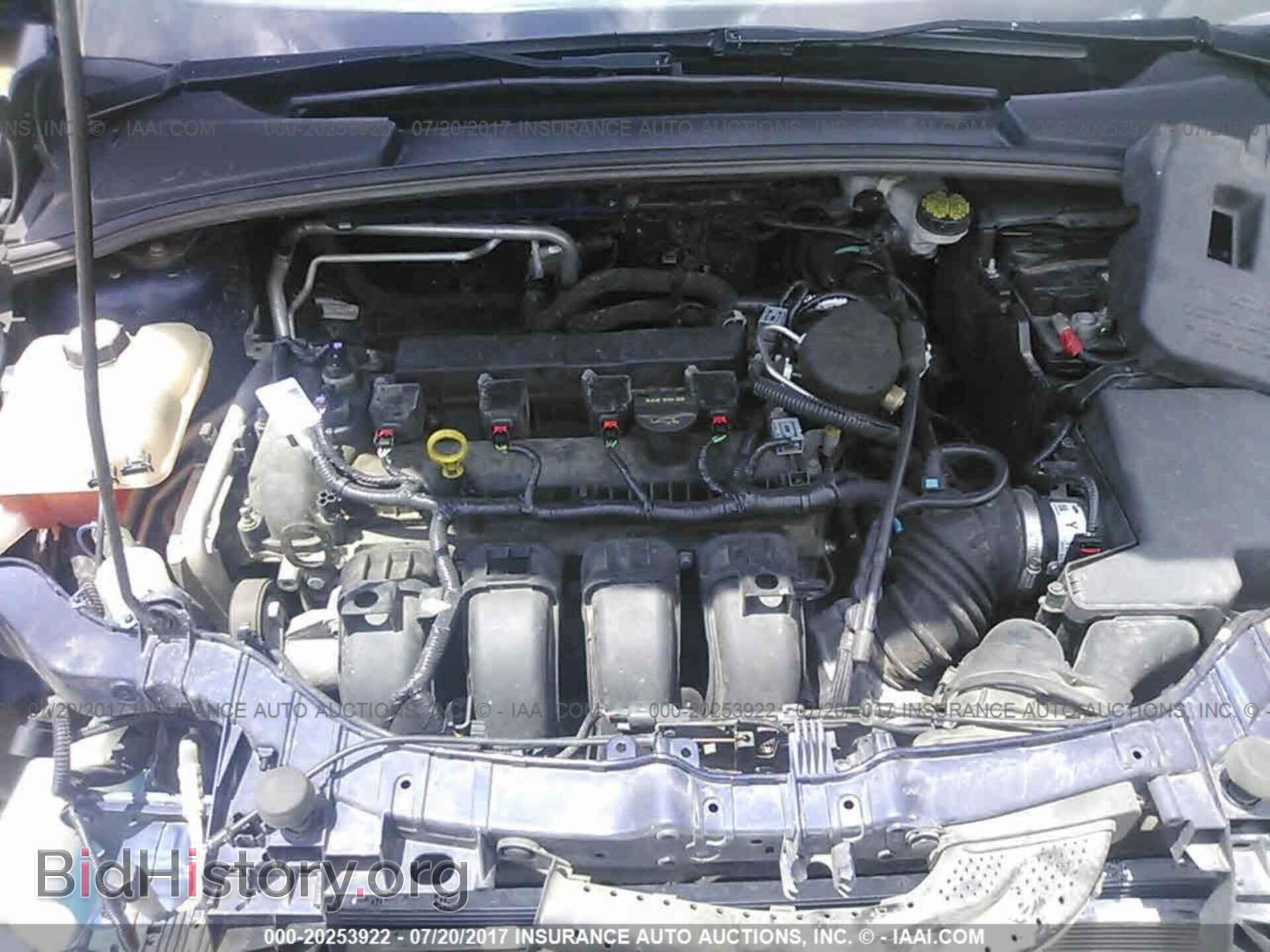 2012 Ford Focus - VIN: 1FAHP3K20CL128522 - Photo 10