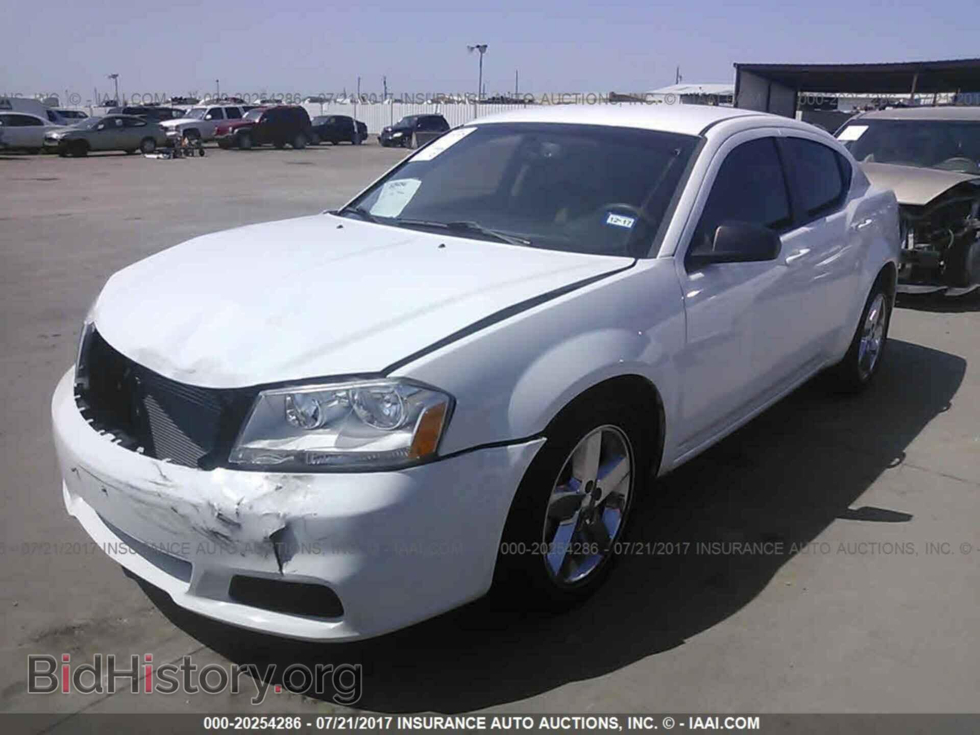 2013 Dodge Avenger - VIN: 1C3CDZABXDN618011 - Photo 2