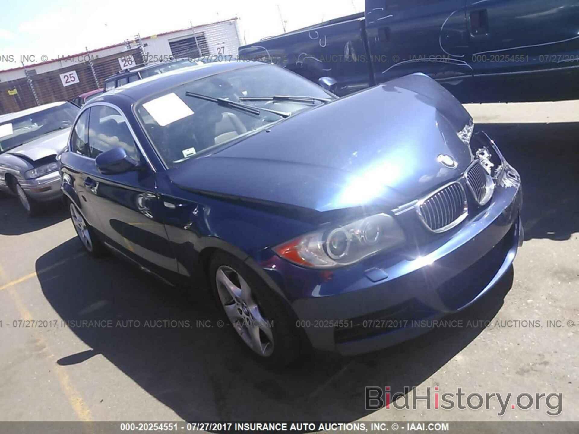 Photo WBAUC9C57BVM09779 - Bmw 135 2011