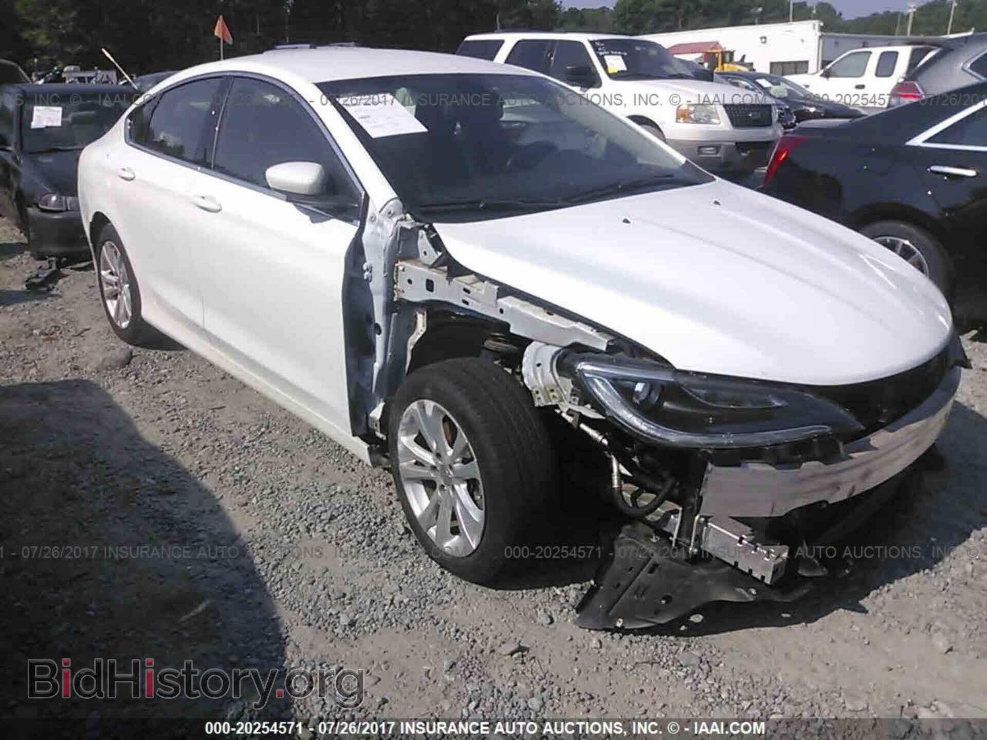 Photo 1C3CCCAB2FN645979 - Chrysler 200 2015