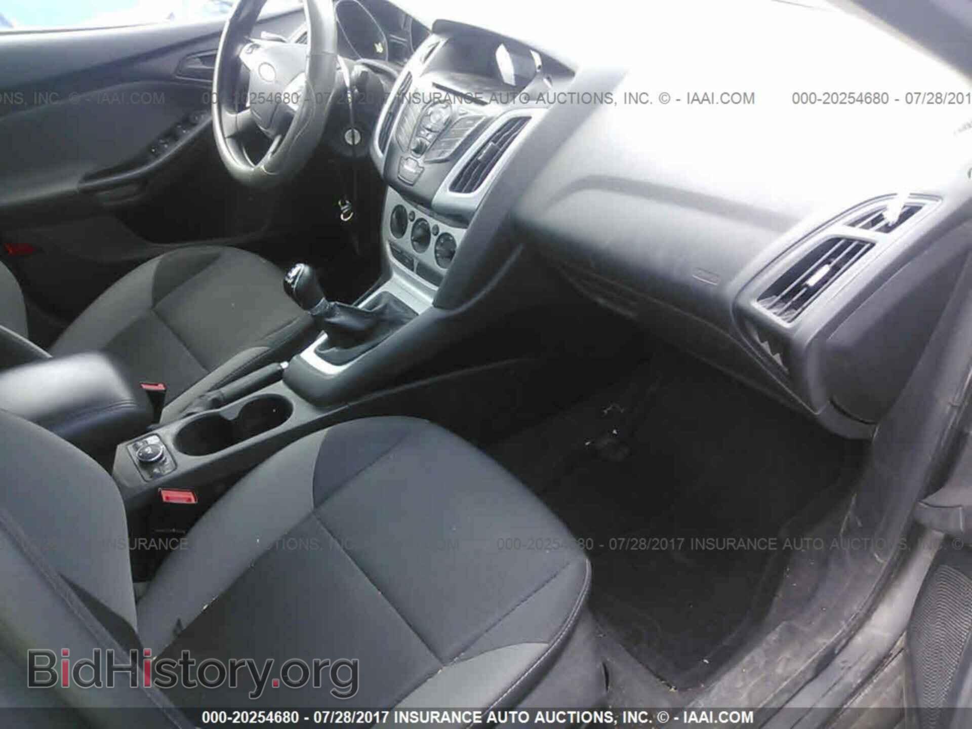 2012 Ford Focus - VIN: 1FAHP3F23CL410129 - Фото 5
