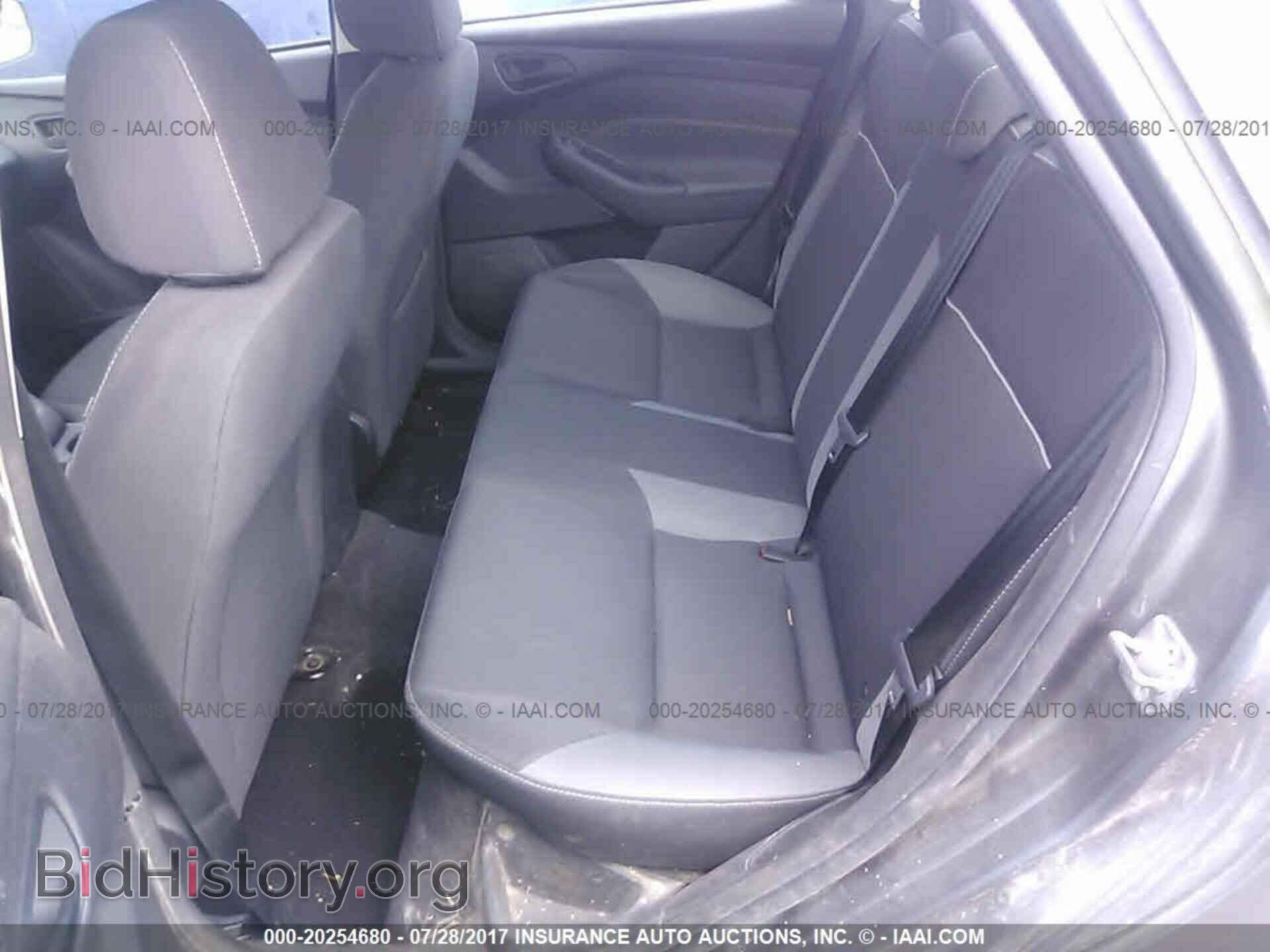2012 Ford Focus - VIN: 1FAHP3F23CL410129 - Фото 8