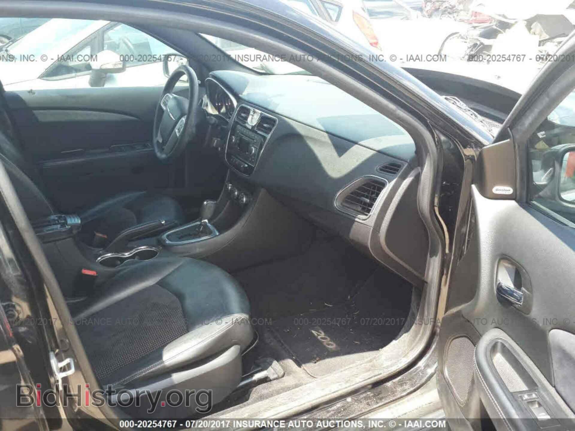 2014 Chrysler 200 - VIN: 1C3CCBCG3EN172787 - Photo 5