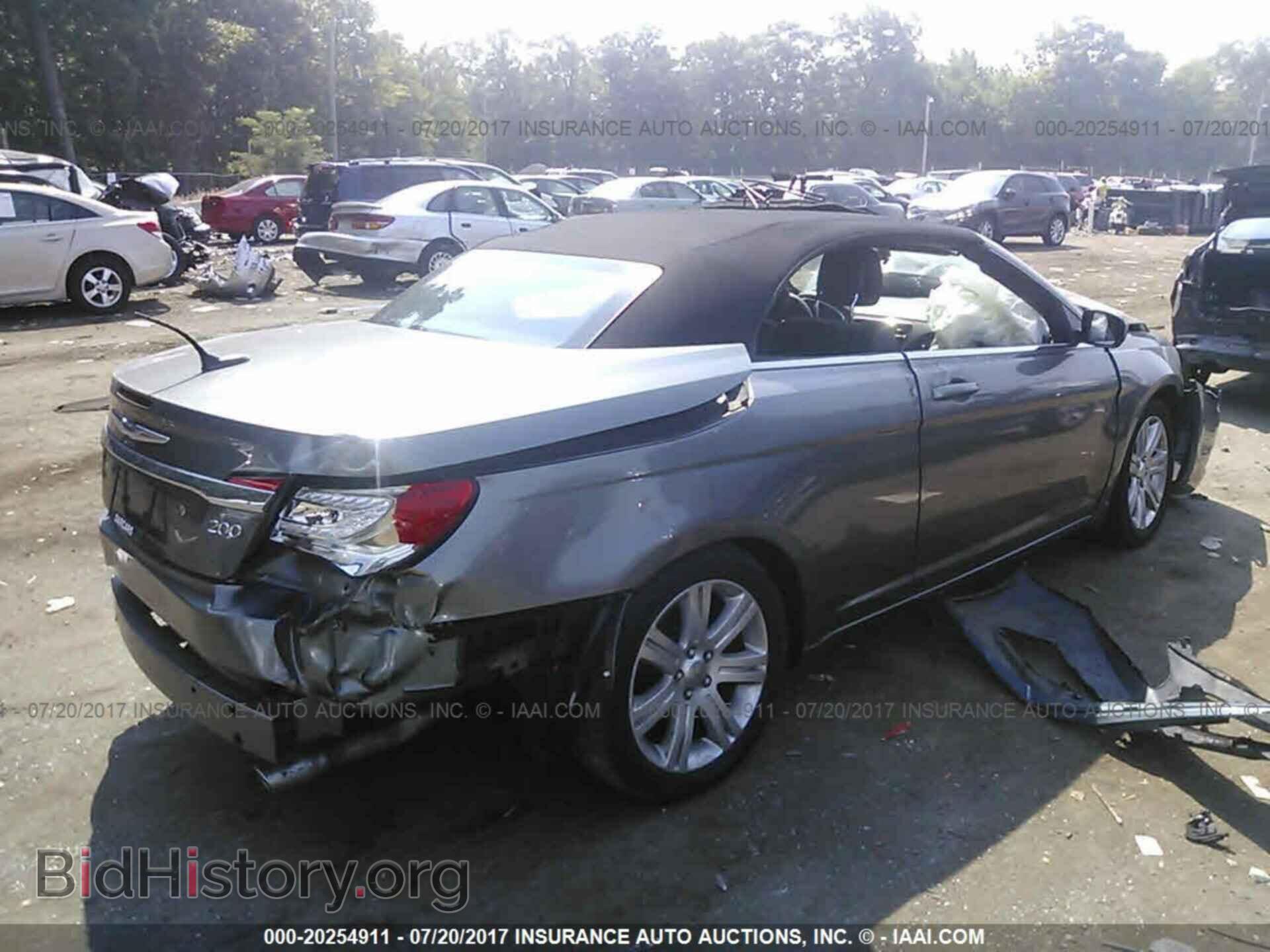 2013 Chrysler 200 - VIN: 1C3BCBEG8DN693351 - Фото 4