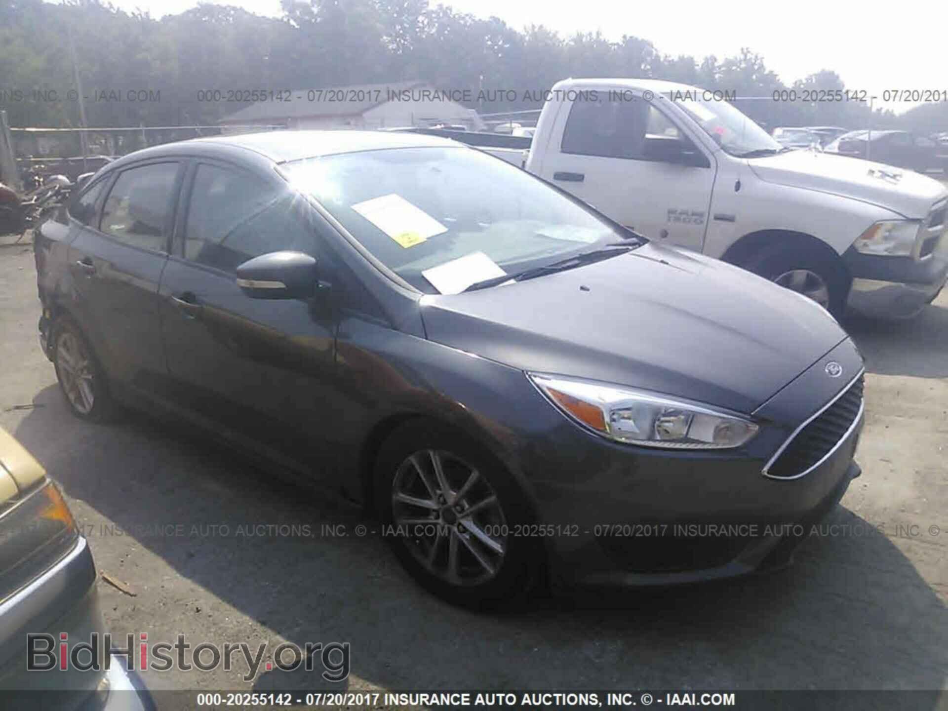 Photo 1FADP3F28GL219794 - Ford Focus 2016