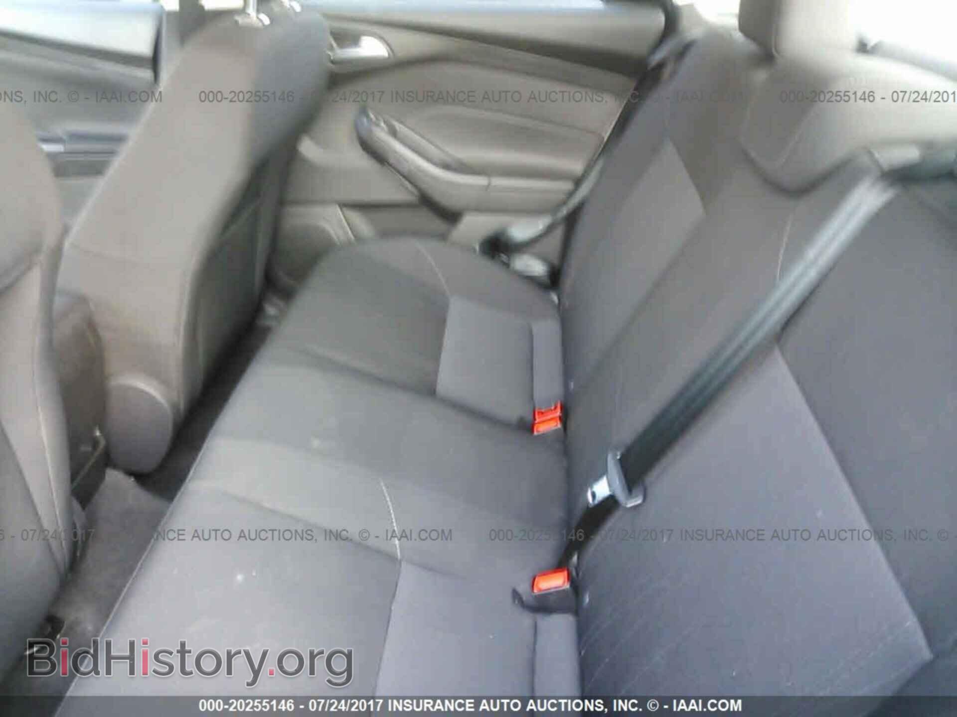 2016 Ford Focus - VIN: 1FADP3F23GL251763 - Photo 8