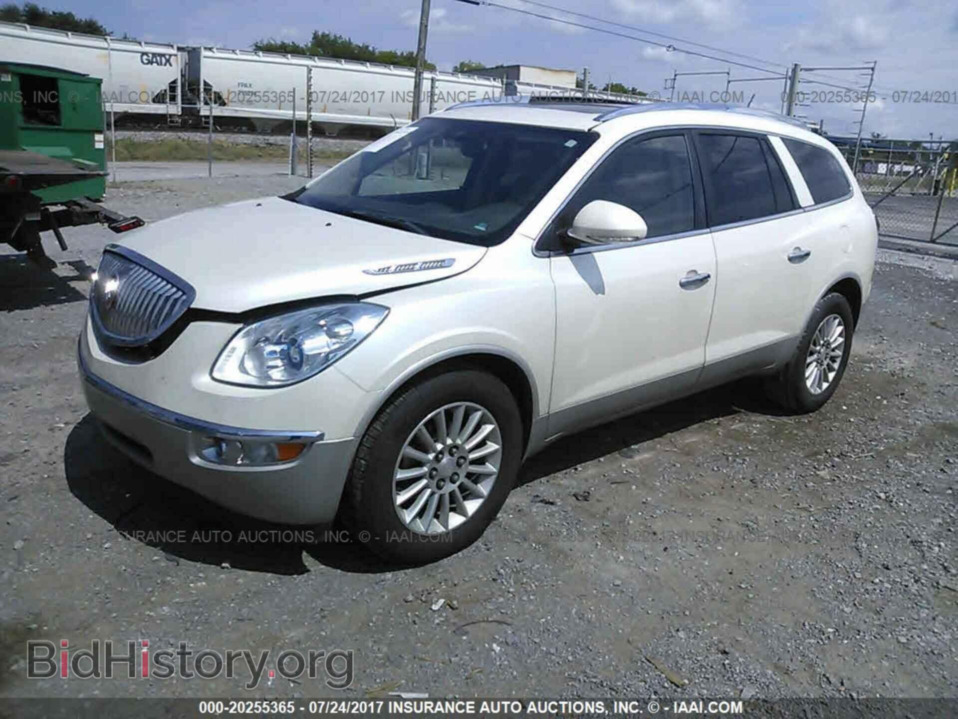 2011 Buick Enclave - VIN: 5GAKRBED9BJ212111 - Фото 2