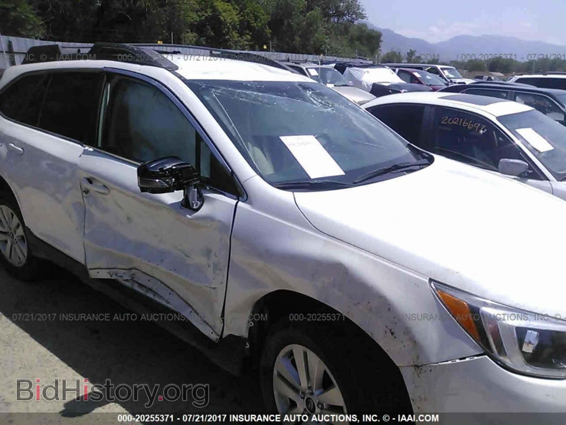 2016 Subaru Outback - VIN: 4S4BSBFC6G3305698 - Photo 6