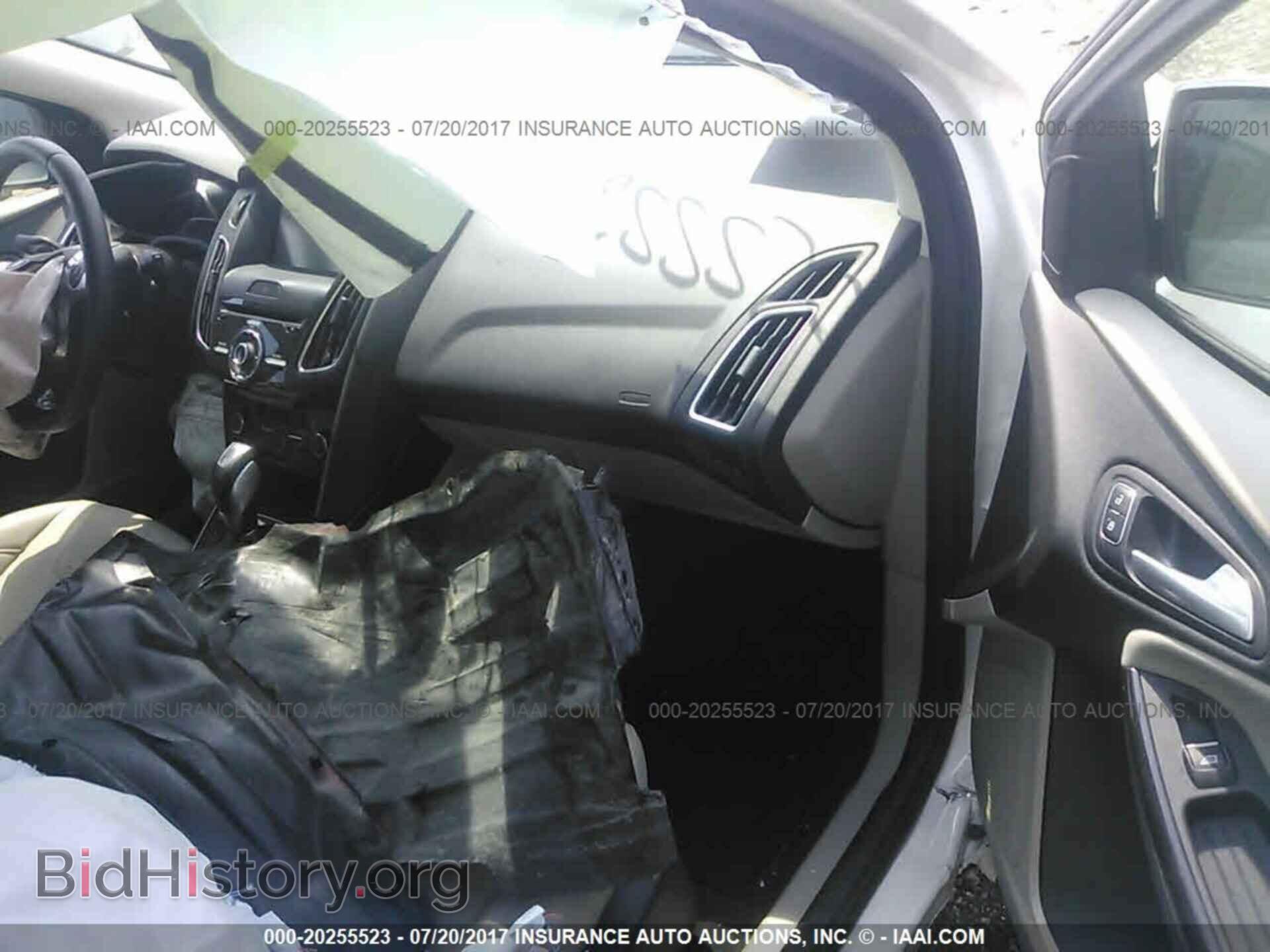 2015 Ford Focus - VIN: 1FADP3R40FL304852 - Photo 5