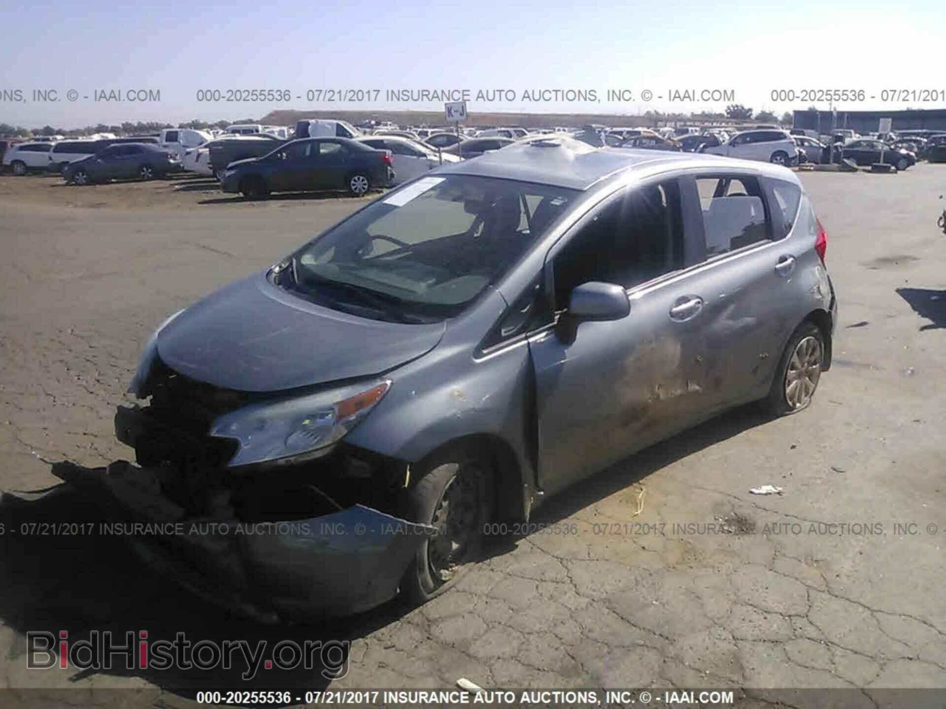2014 Nissan Versa note - VIN: 3N1CE2CP6EL403450 - Photo 2
