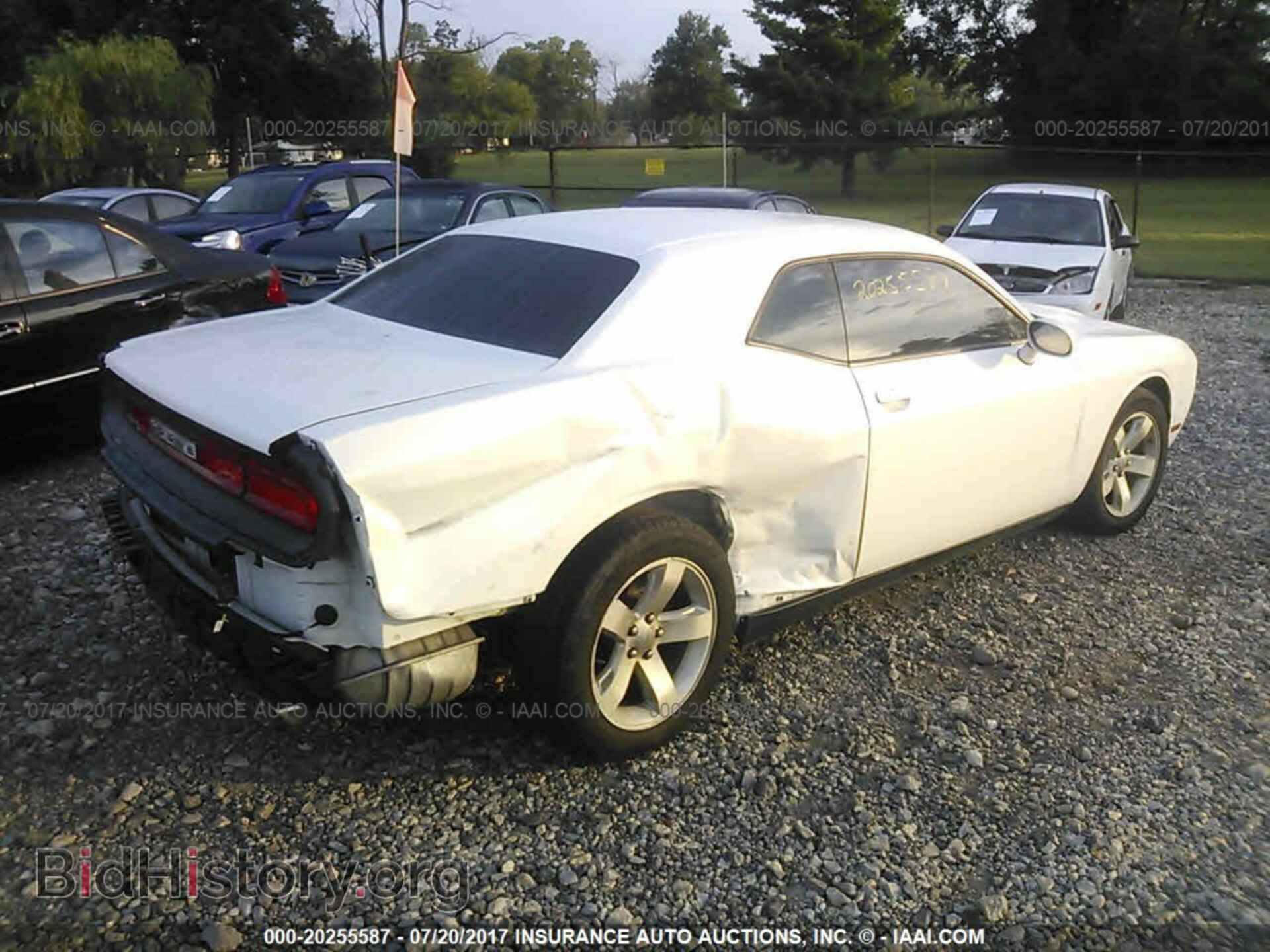 2012 Dodge Challenger - VIN: 2C3CDYAG6CH128386 - Photo 4