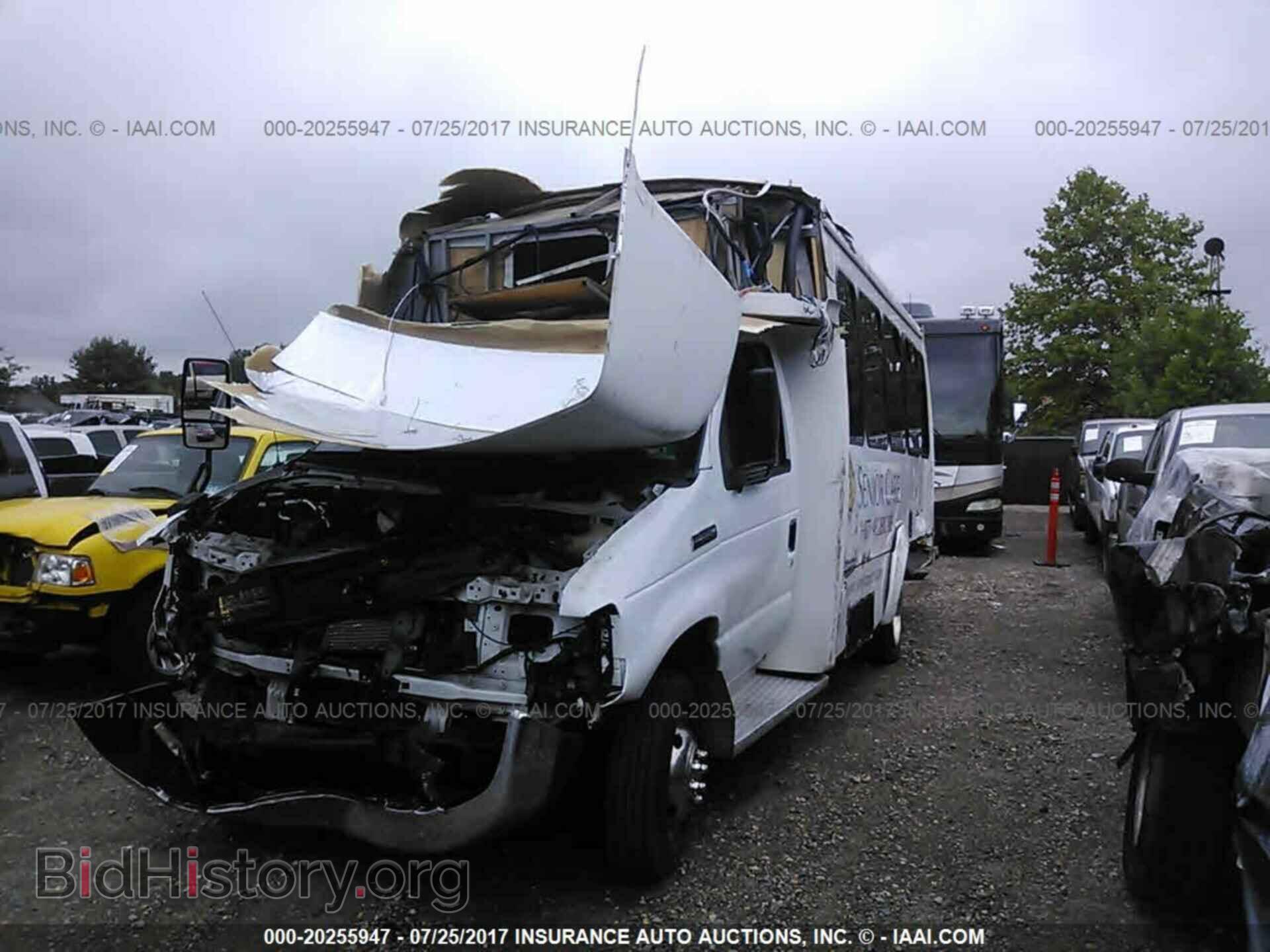 2014 Ford Econoline - VIN: 1FDEE3FS2EDA13295 - Фото 2