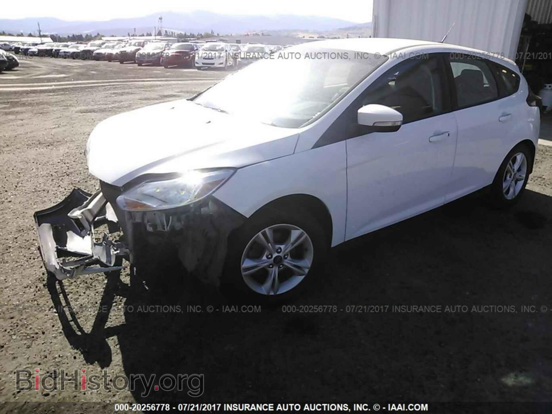 2014 Ford Focus - VIN: 1FADP3K24EL421518 - Фото 2