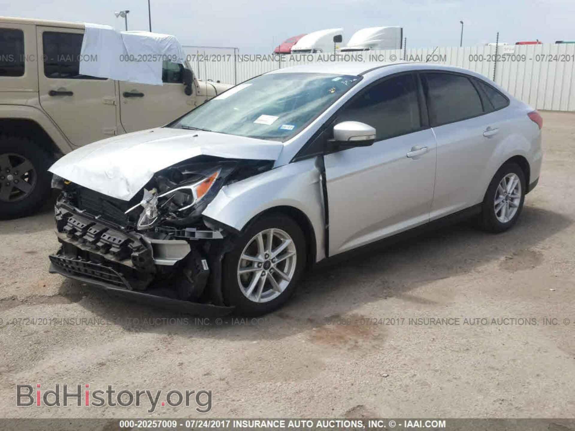 2015 Ford Focus - VIN: 1FADP3F21FL368403 - Photo 2