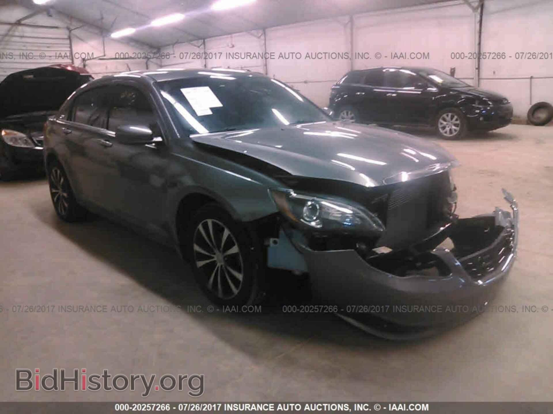 Фотография 1C3CCBBG3CN258180 - Chrysler 200 2012