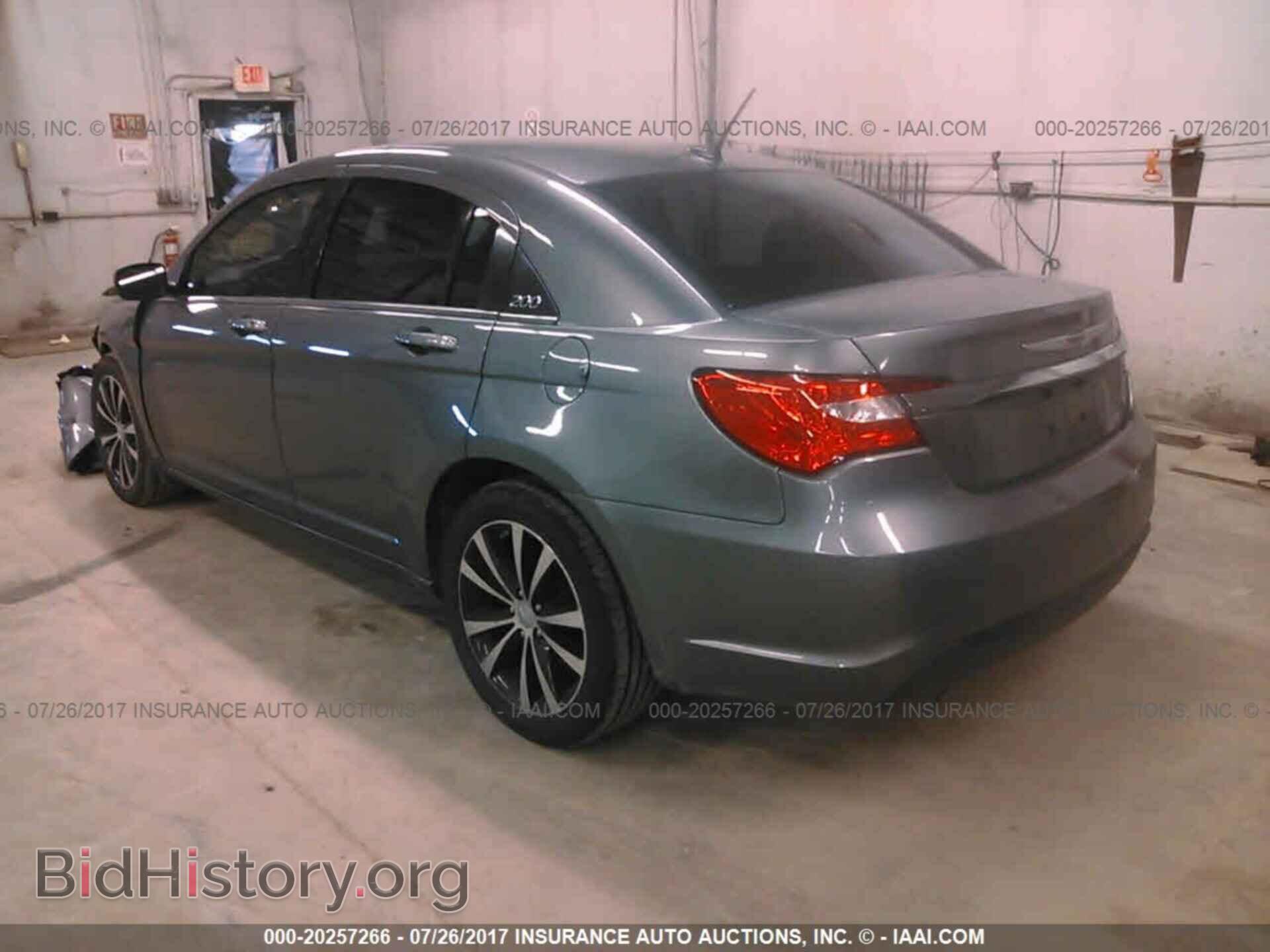 2012 Chrysler 200 - VIN: 1C3CCBBG3CN258180 - Фото 3