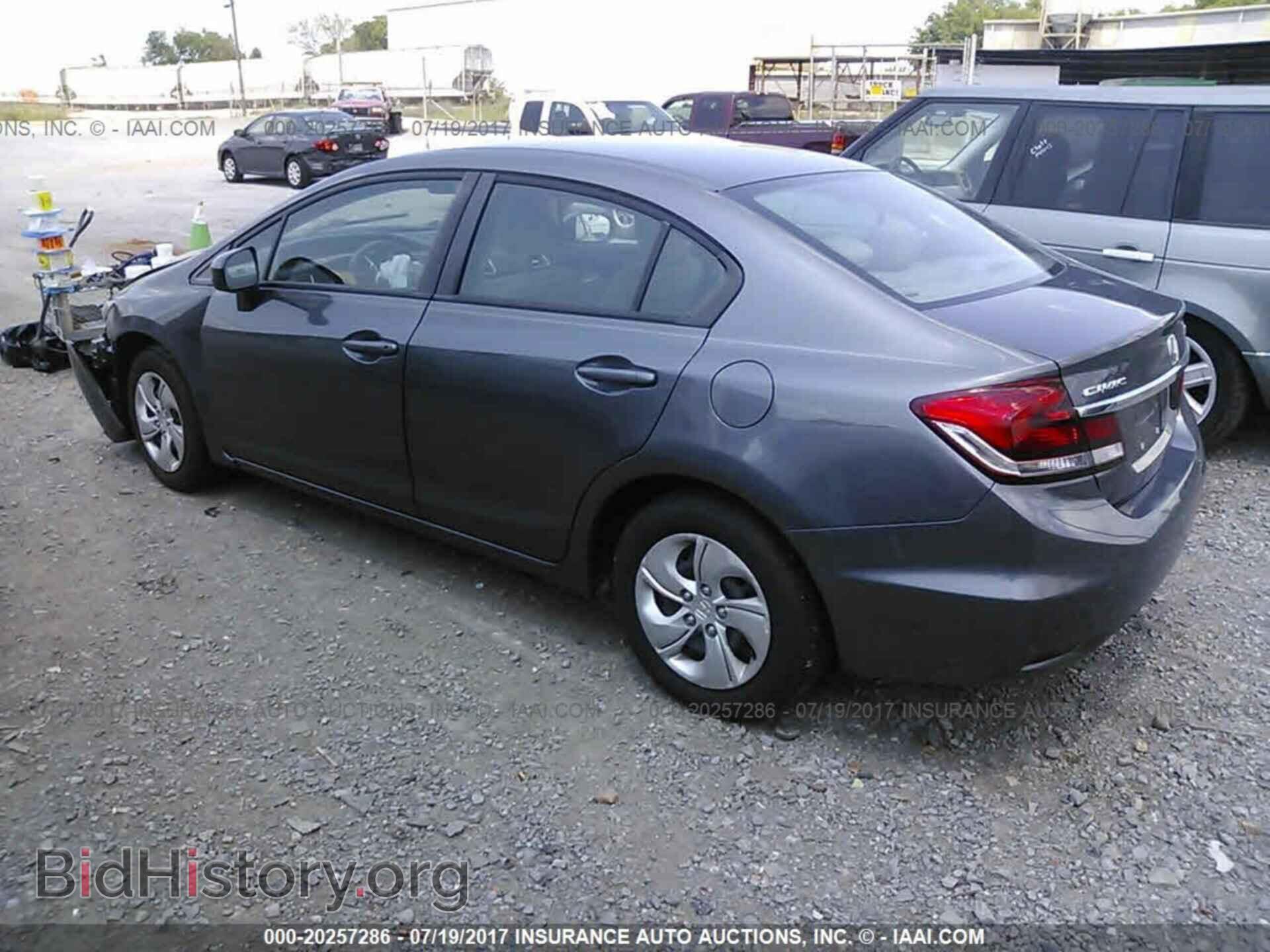 2014 Honda Civic - VIN: 19XFB2F58EE056995 - Фото 3
