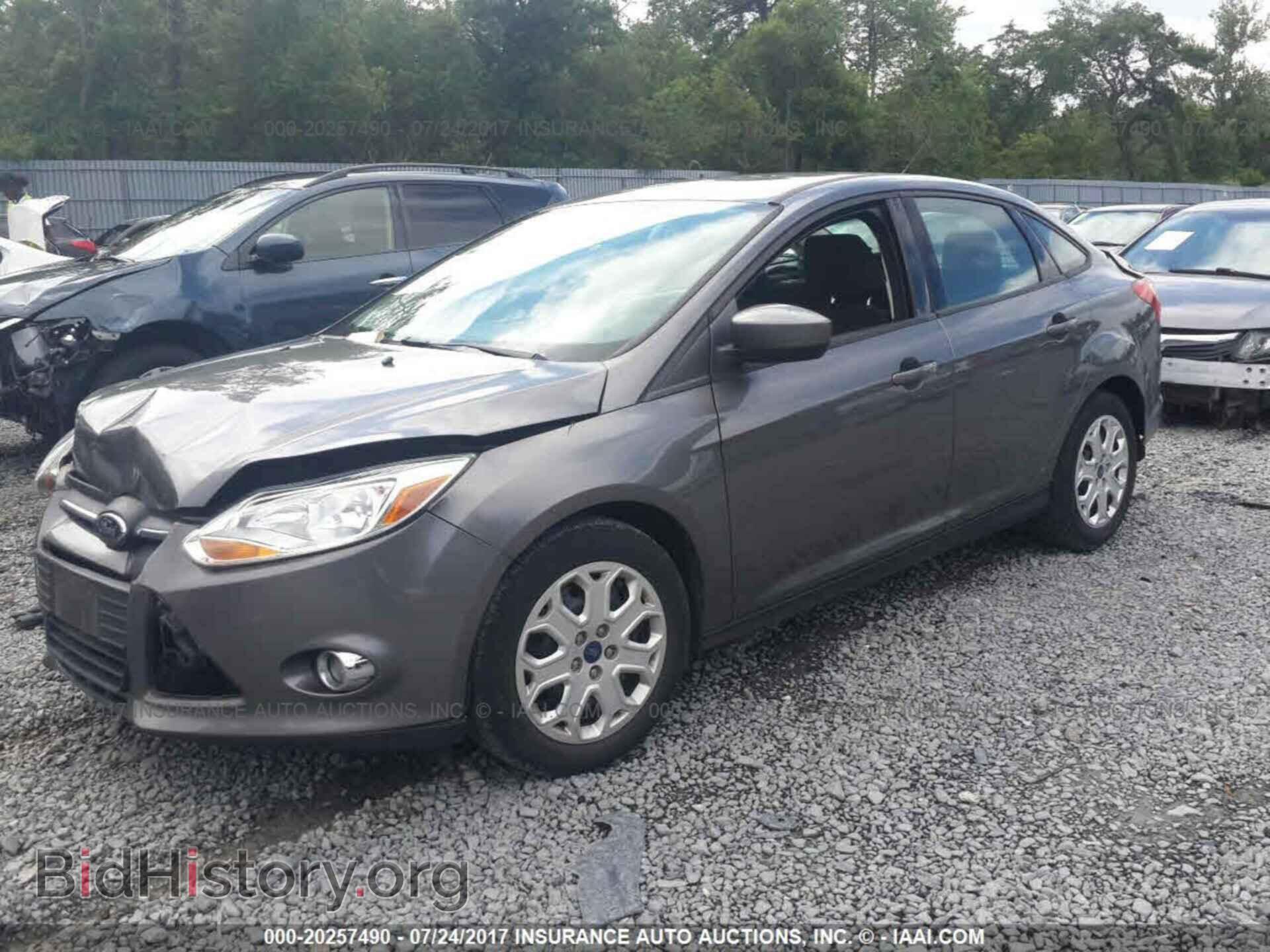 2012 Ford Focus - VIN: 1FAHP3F27CL399040 - Photo 2