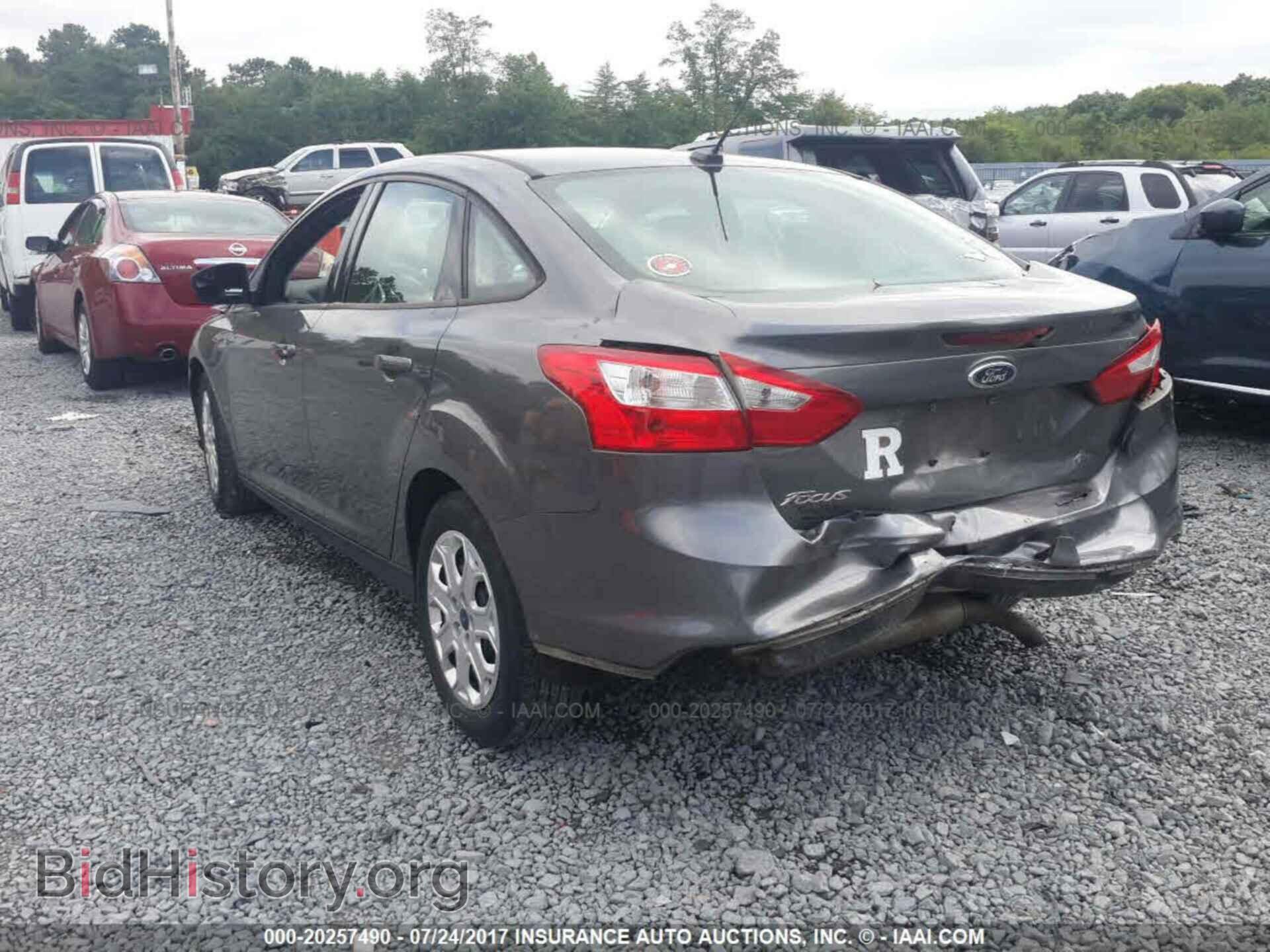2012 Ford Focus - VIN: 1FAHP3F27CL399040 - Photo 3