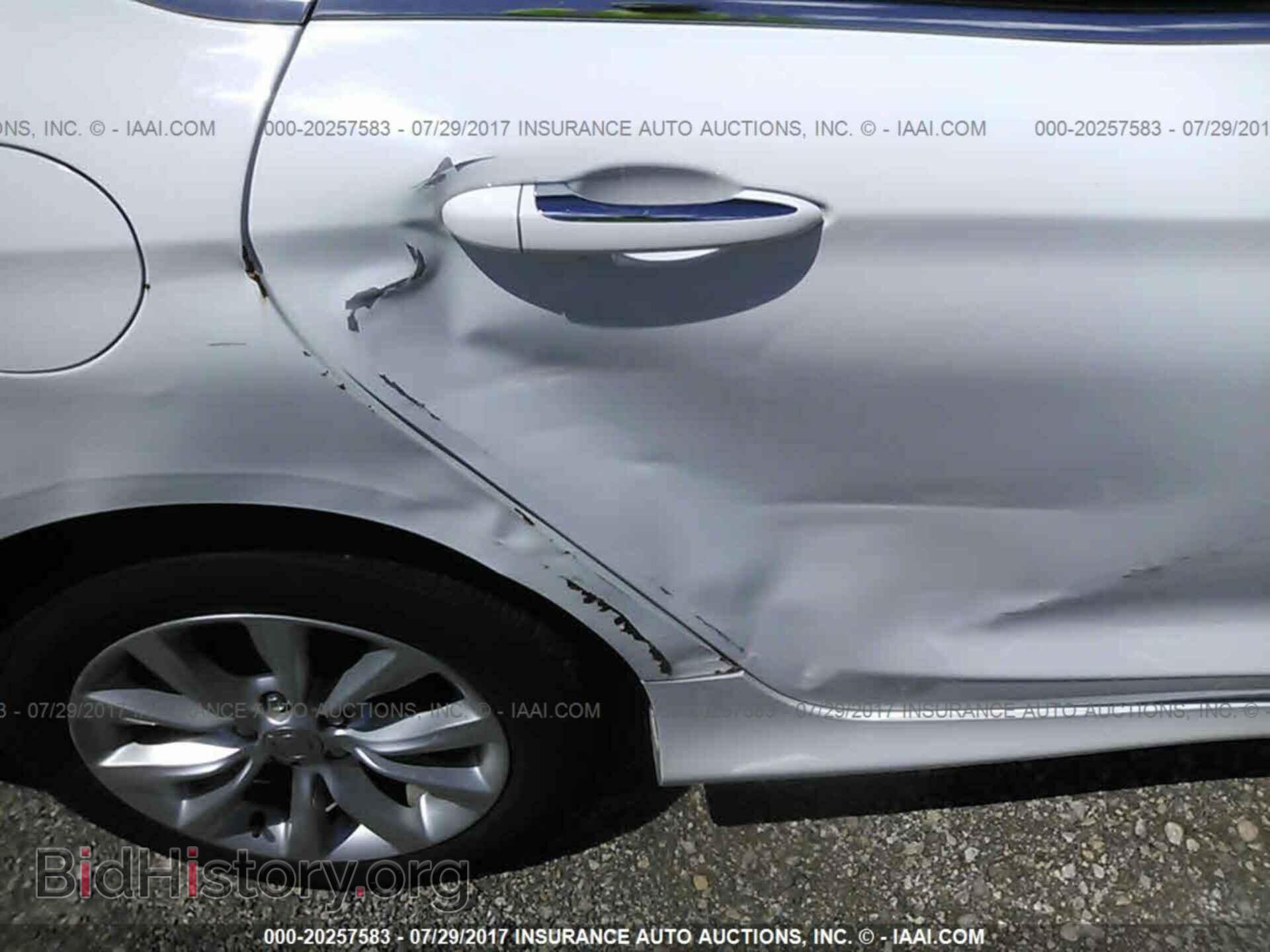 2015 Chrysler 200 - VIN: 1C3CCCCBXFN592512 - Photo 6