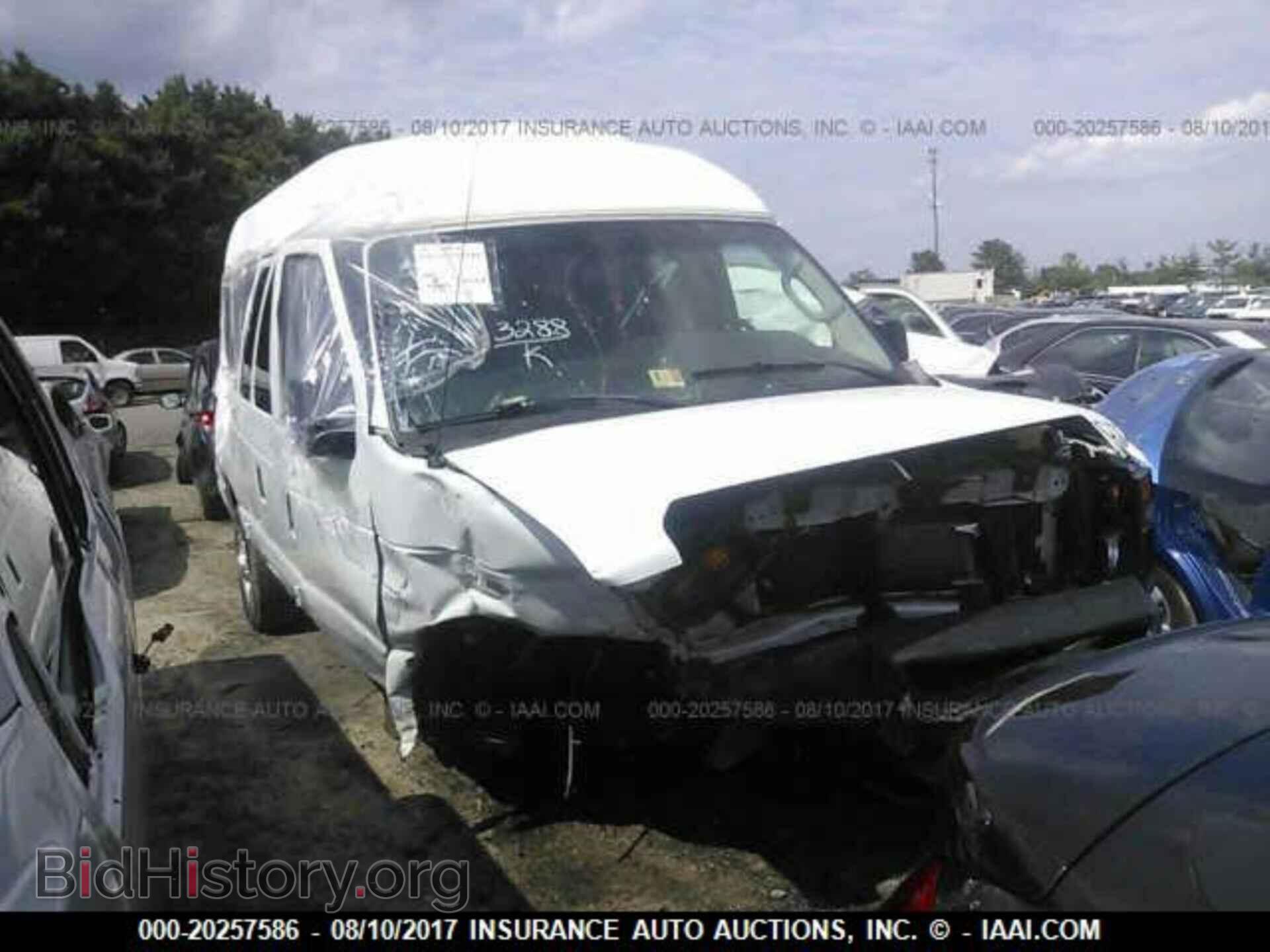 Photo 1FTSS3EL7BDA95045 - Ford Econoline 2011