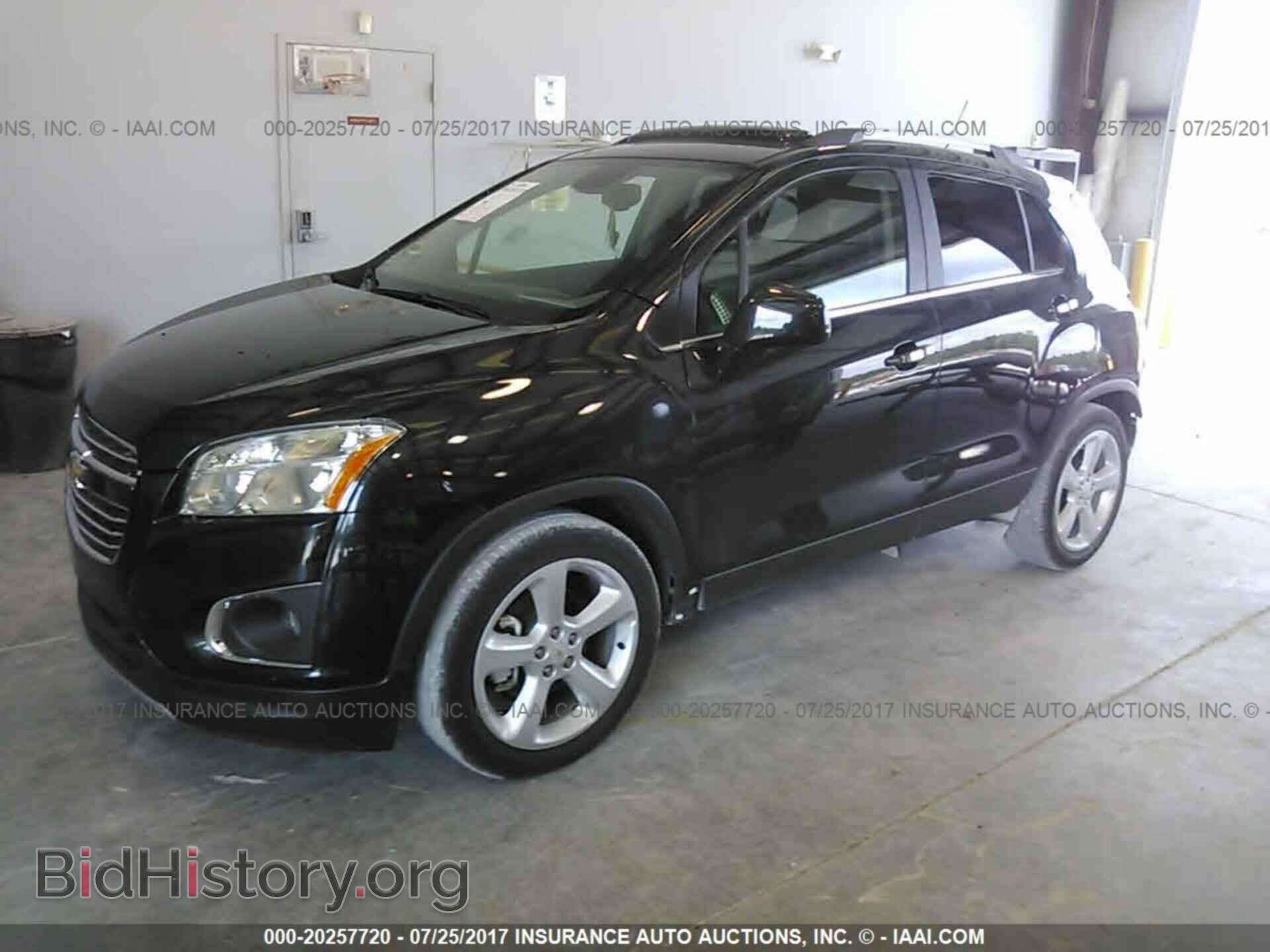 2015 Chevrolet Trax - VIN: KL7CJNSB4FB216787 - Фото 2