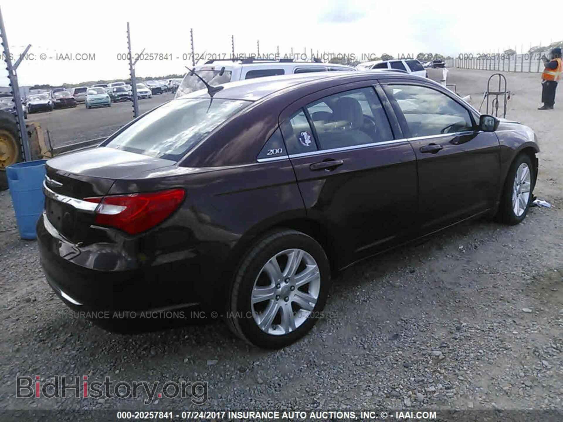 2012 Chrysler 200 - VIN: 1C3CCBBG0CN169456 - Фото 4