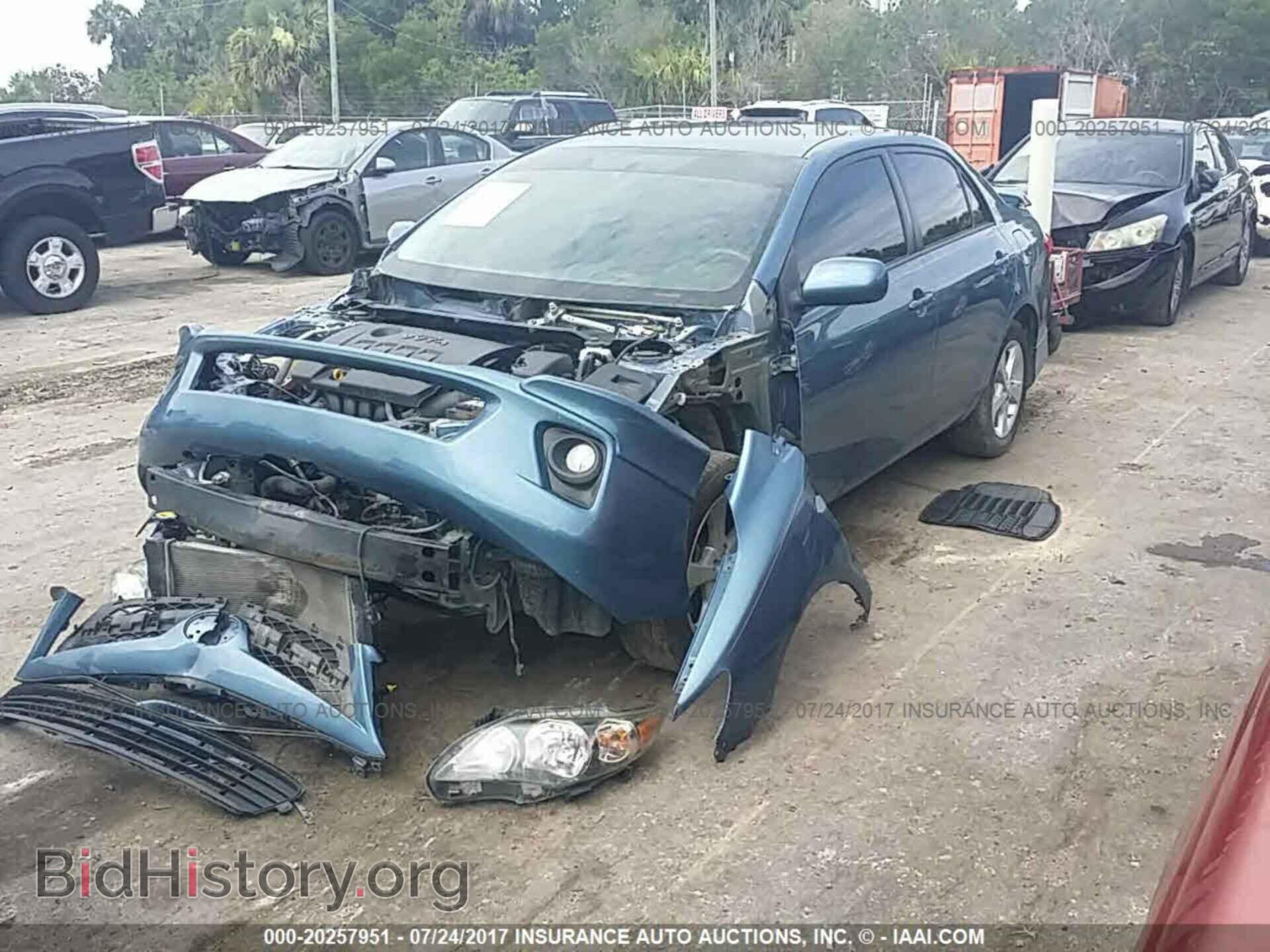 2013 Toyota Corolla - VIN: 5YFBU4EEXDP114155 - Photo 2