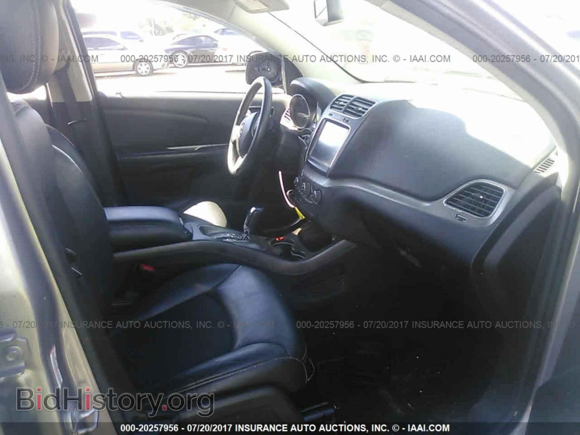 2015 Dodge Journey - VIN: 3C4PDCGG2FT641573 - Photo 5