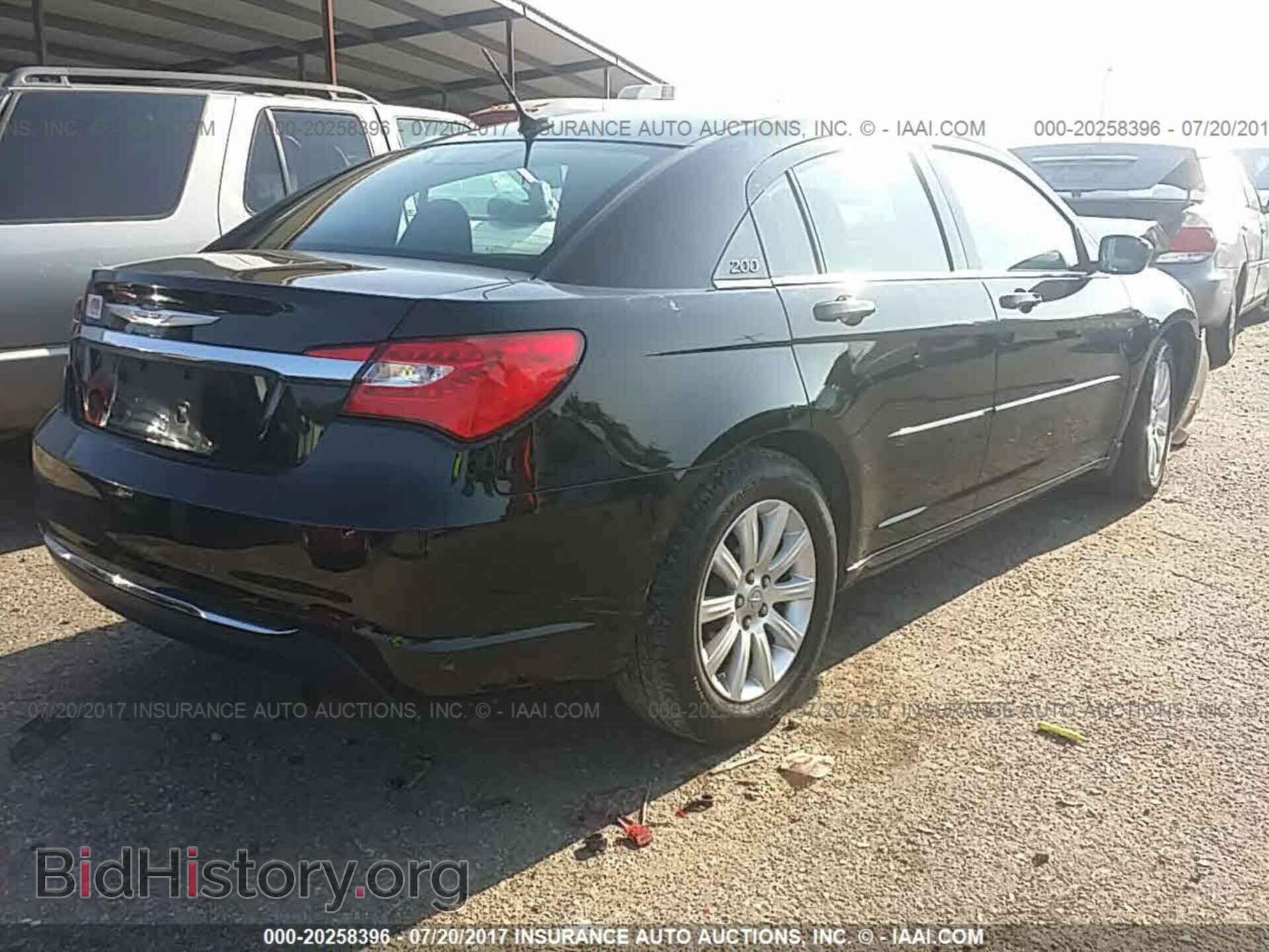 2013 Chrysler 200 - VIN: 1C3CCBBB0DN732639 - Фото 4