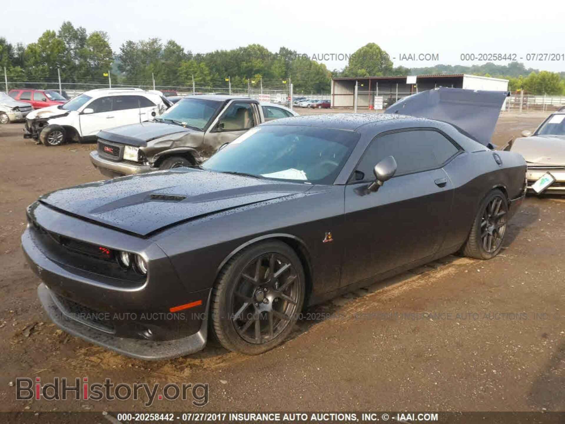 2016 Dodge Challenger - VIN: 2C3CDZFJ3GH275961 - Photo 2