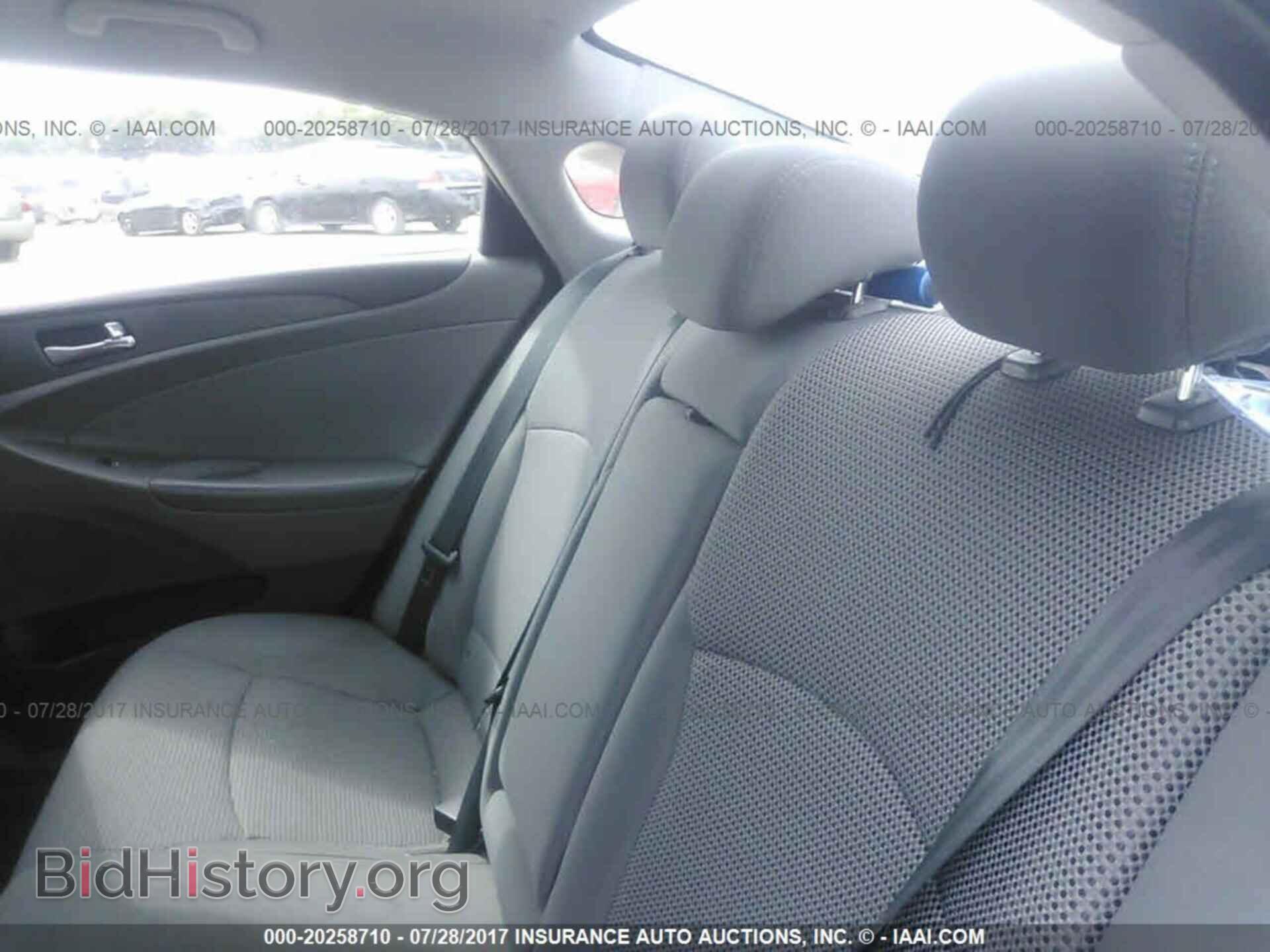 2012 Hyundai Sonata - VIN: 5NPEB4AC7CH489830 - Фото 8