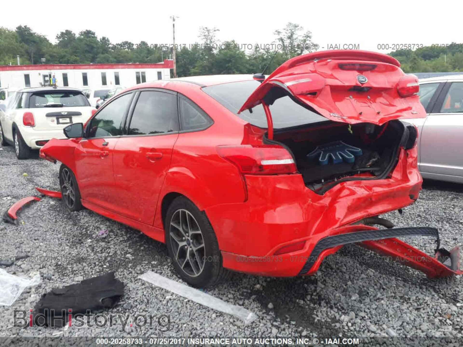 2016 Ford Focus - VIN: 1FADP3F29GL206889 - Фото 3