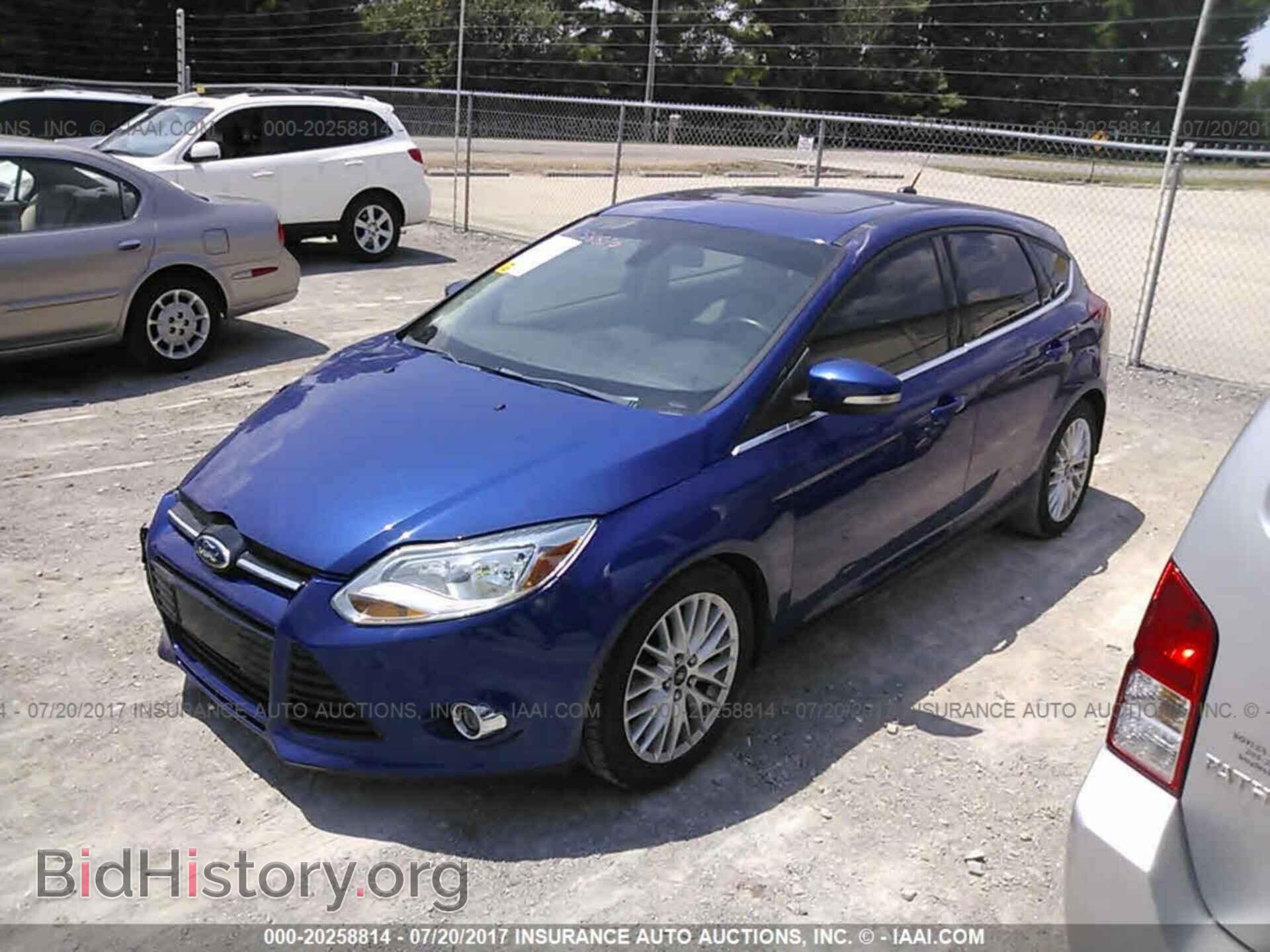 2012 Ford Focus - VIN: 1FAHP3M2XCL369825 - Photo 2