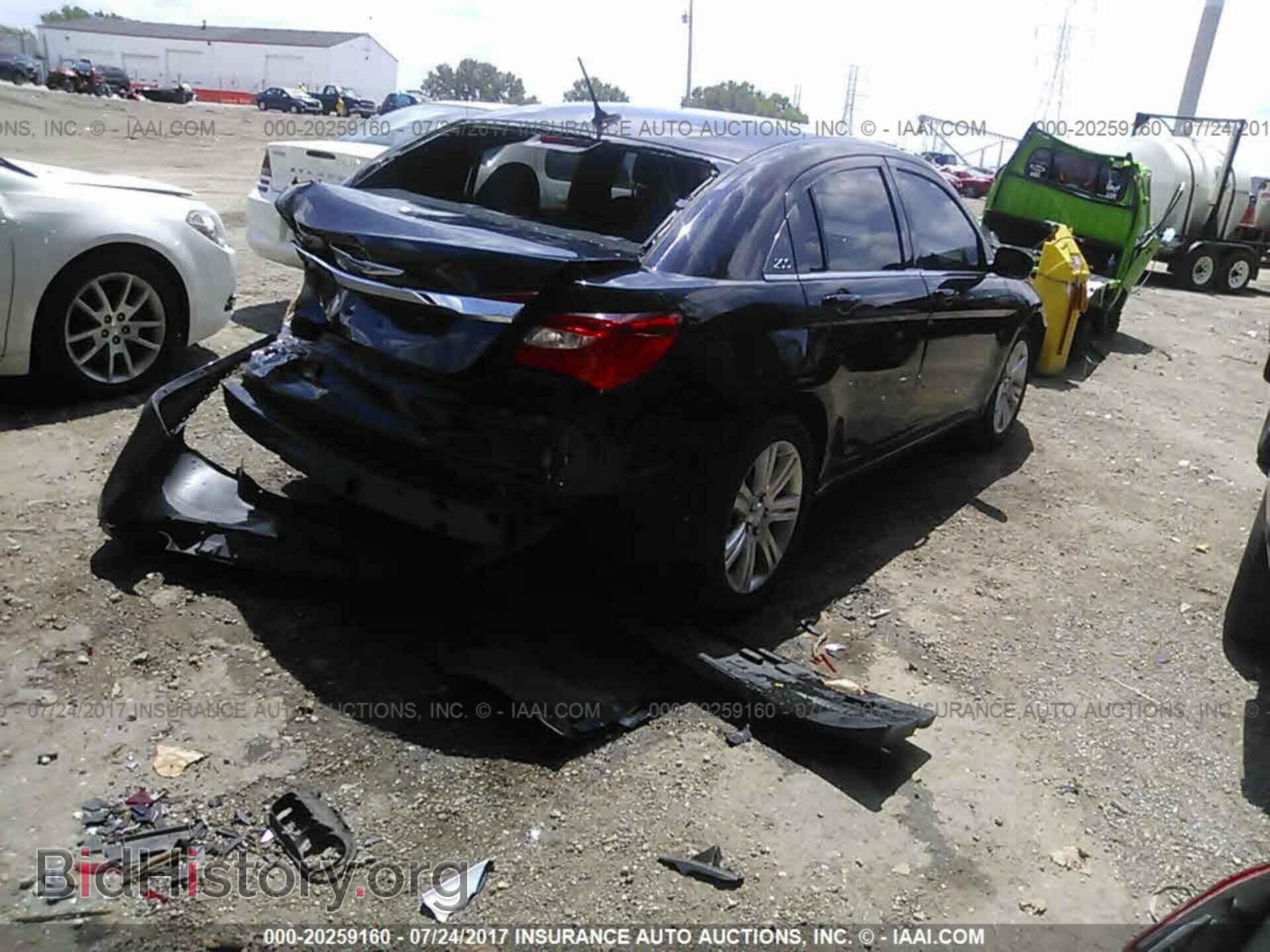 2012 Chrysler 200 - VIN: 1C3CCBBB3CN278143 - Фото 4