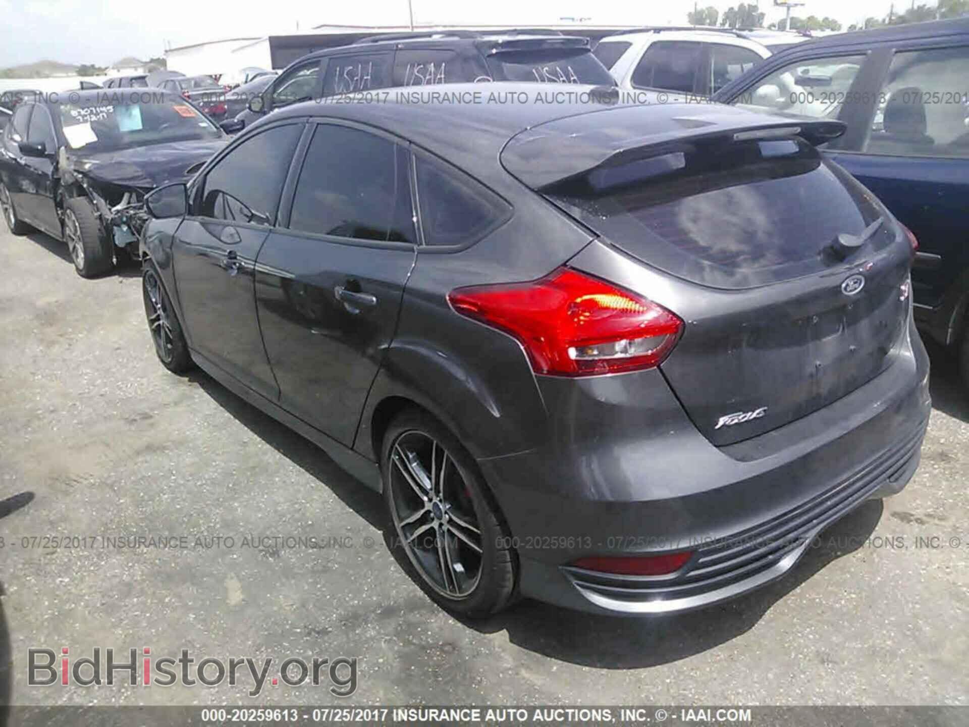 2016 Ford Focus - VIN: 1FADP3L94GL301264 - Photo 3
