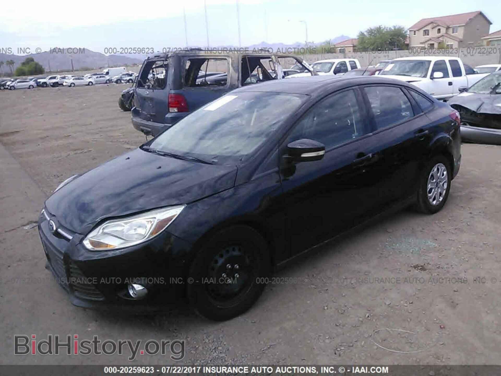 2012 Ford Focus - VIN: 1FAHP3F24CL150128 - Photo 2