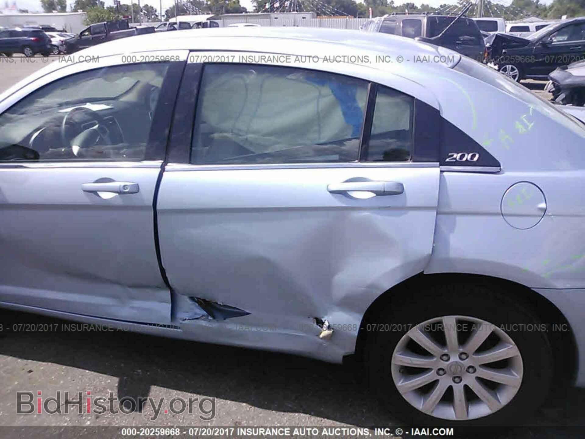2014 Chrysler 200 - VIN: 1C3CCBBB7EN127745 - Фото 6